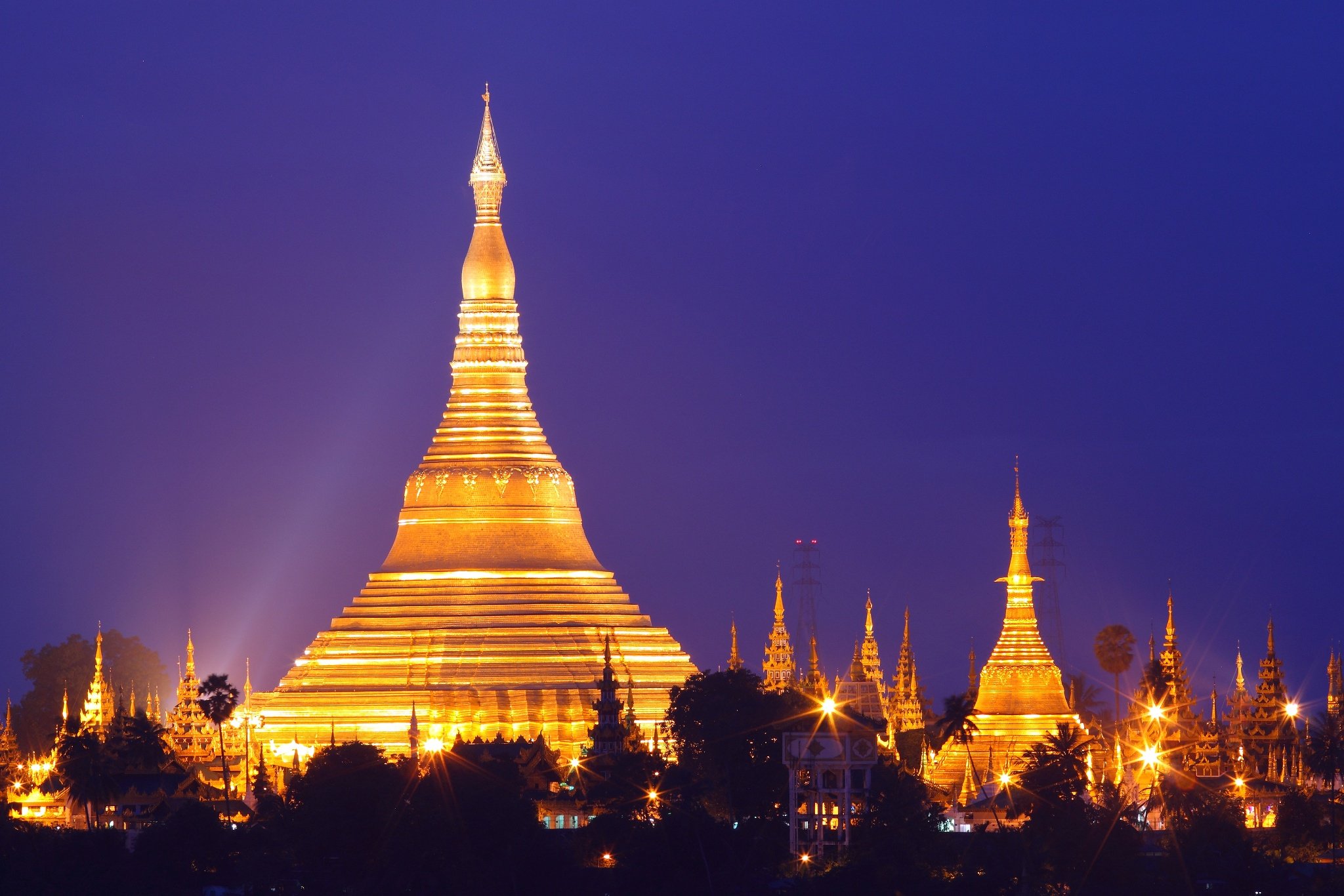 2048x1366 Shwedagon Pagoda Myanmar HD Background Wallpaper 88741