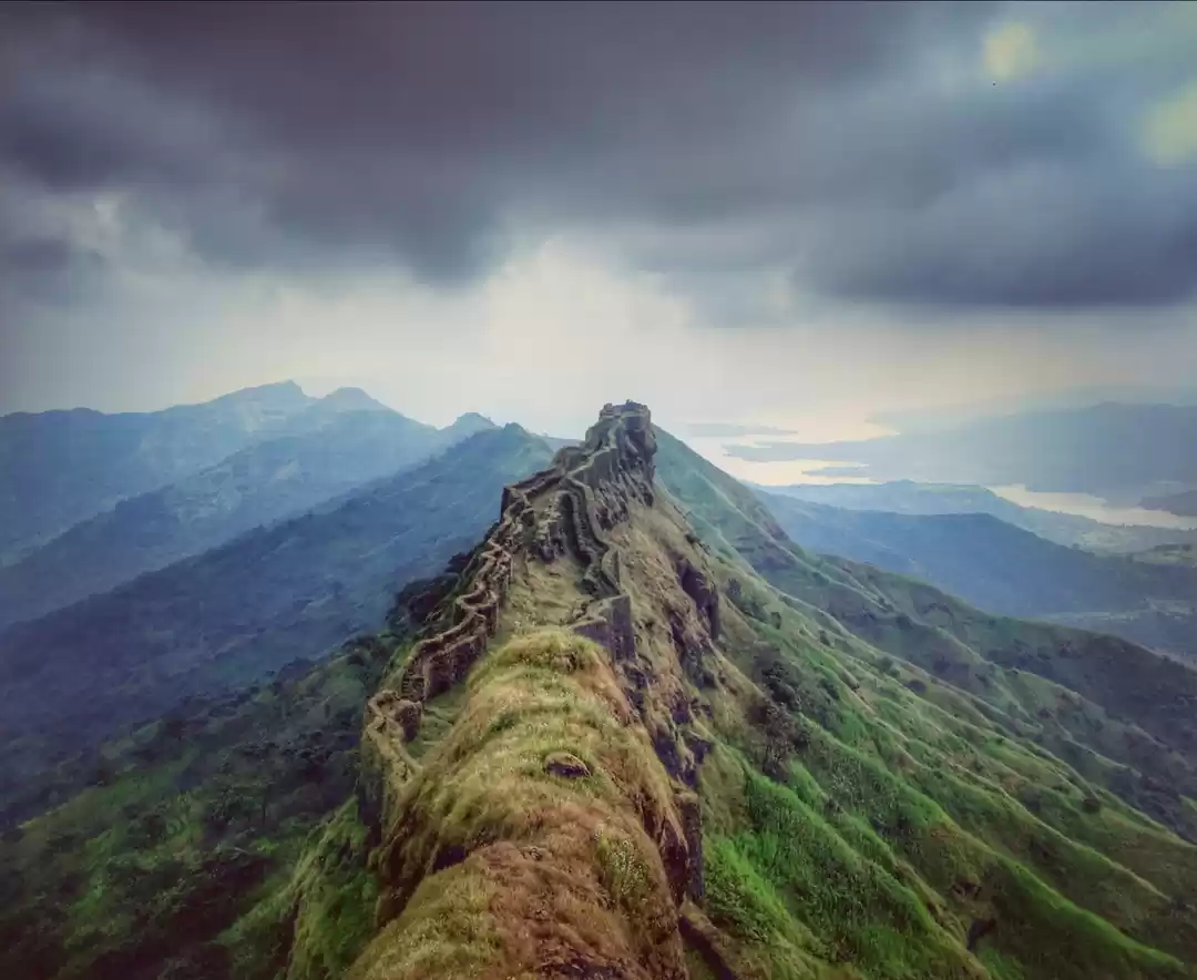 1080x884 The King of Fort : Rajgad