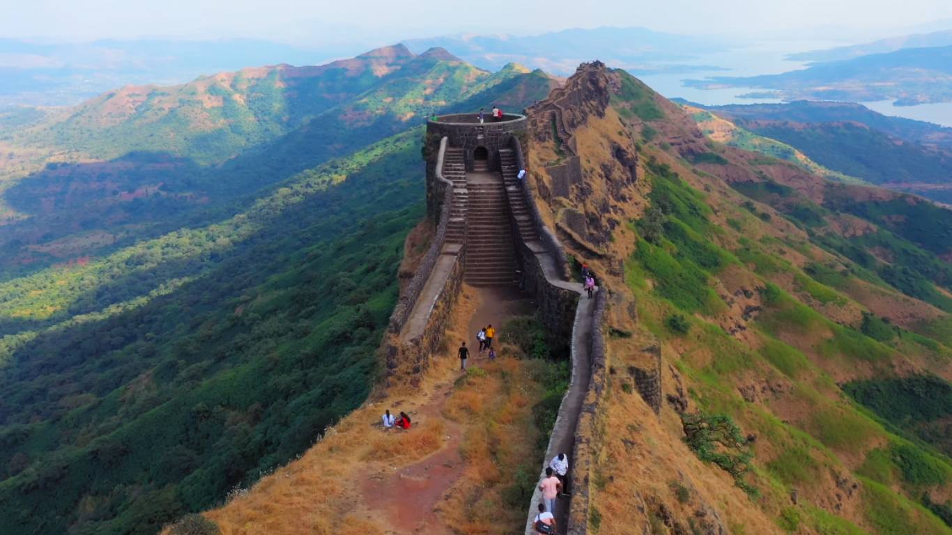 1366x768 Grand Raigad Fort: Capital of Shivaji