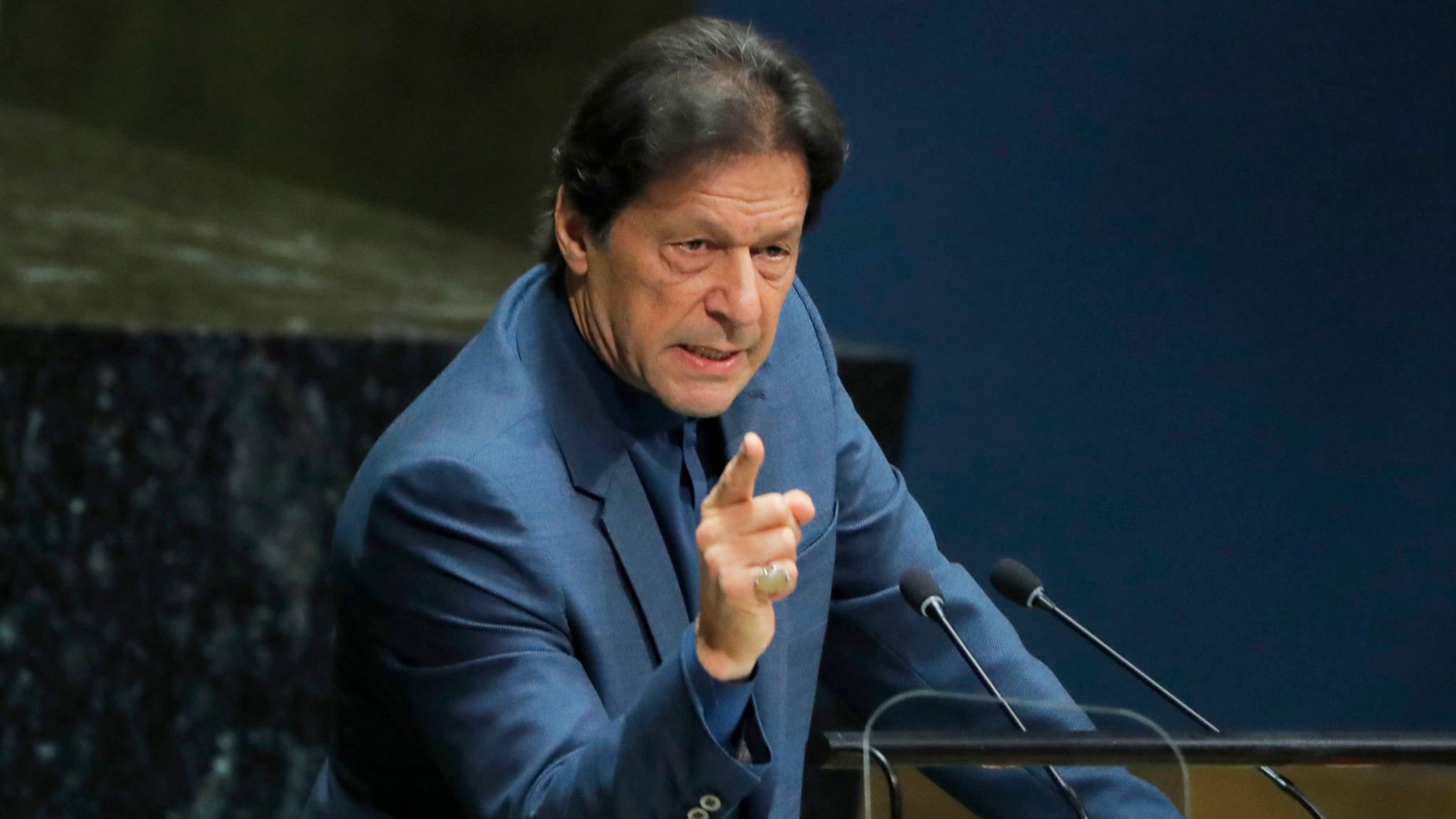 2048x1152 Imran is 6th most popular world leader on Twitter