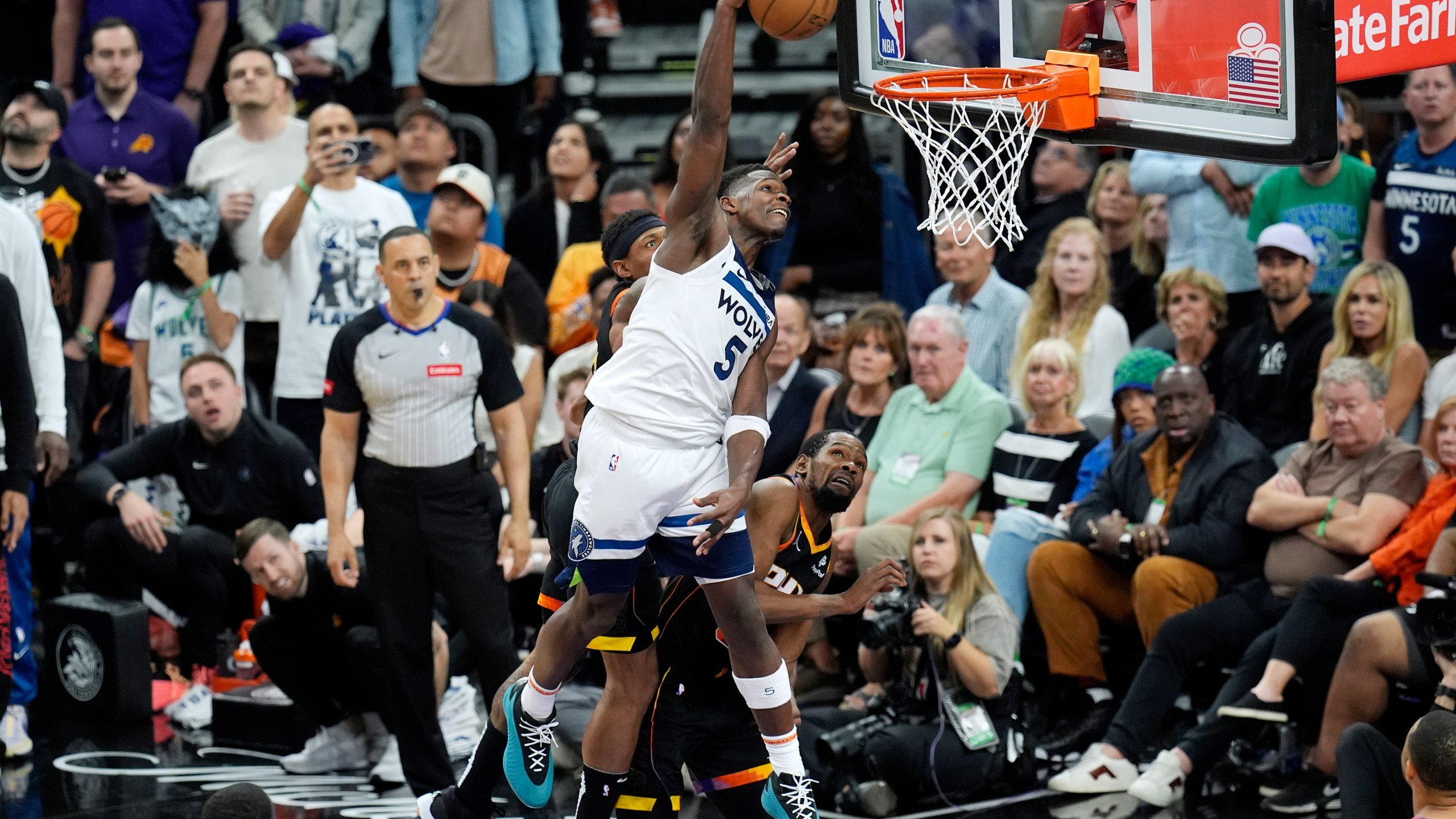 2560x1440 Edwards and Towns lead Timberwolves into the 2nd round of the NBA playoffs for 1st time since 2004. WCBD News 2