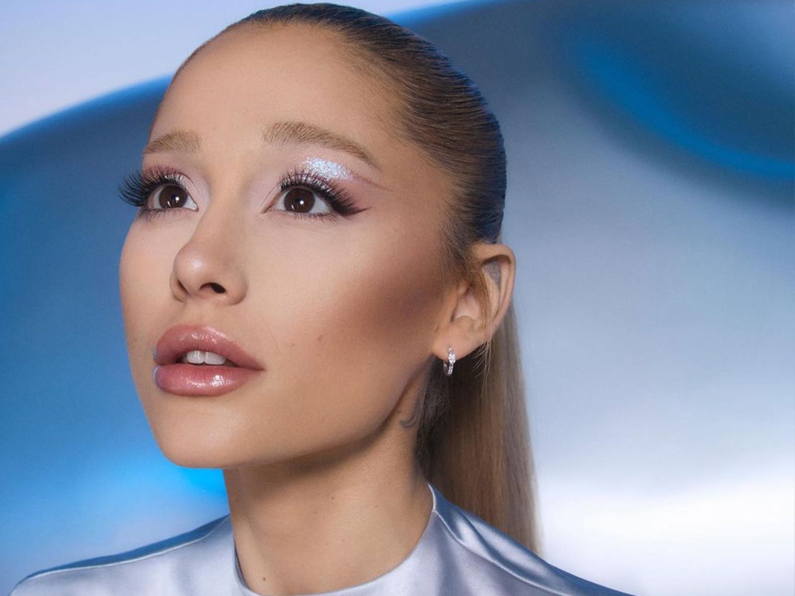 1600x1200 Ariana Grande's new album could arrive in 2024