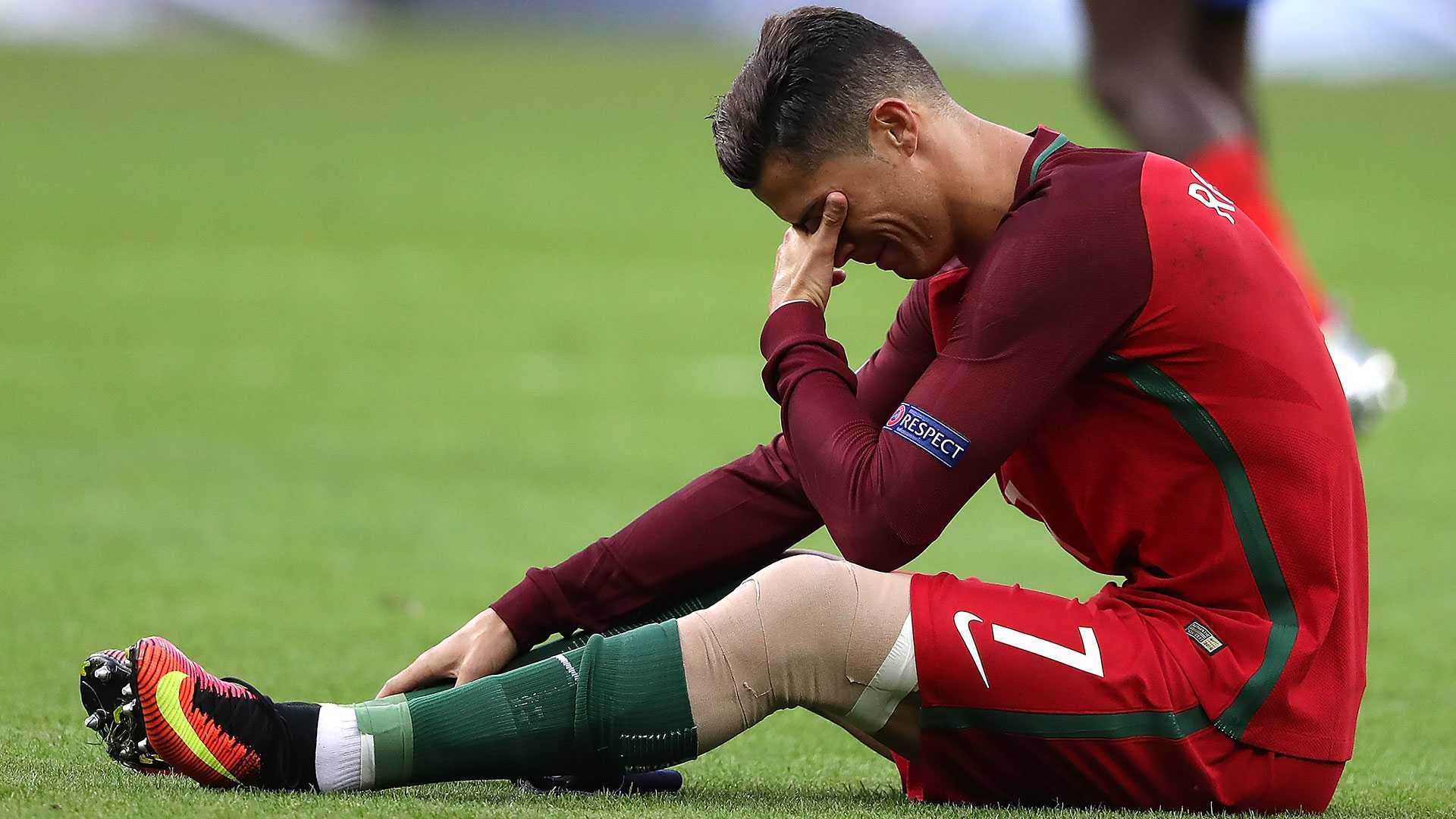 1920x1080 Ronaldo Crying Wallpaper