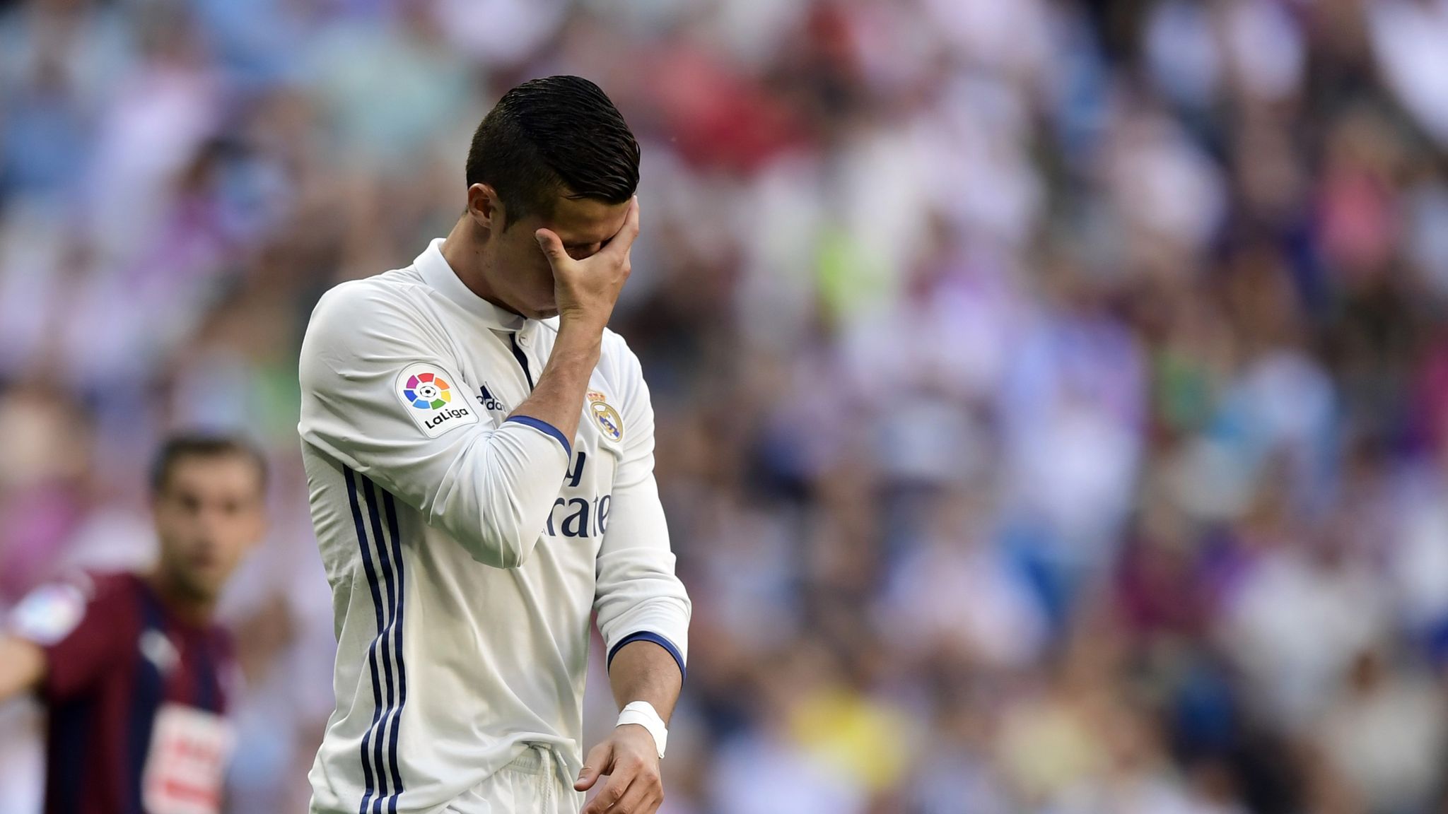 2048x1152 Alaves v Real Madrid preview: Rotation could see Cristiano Ronaldo left out