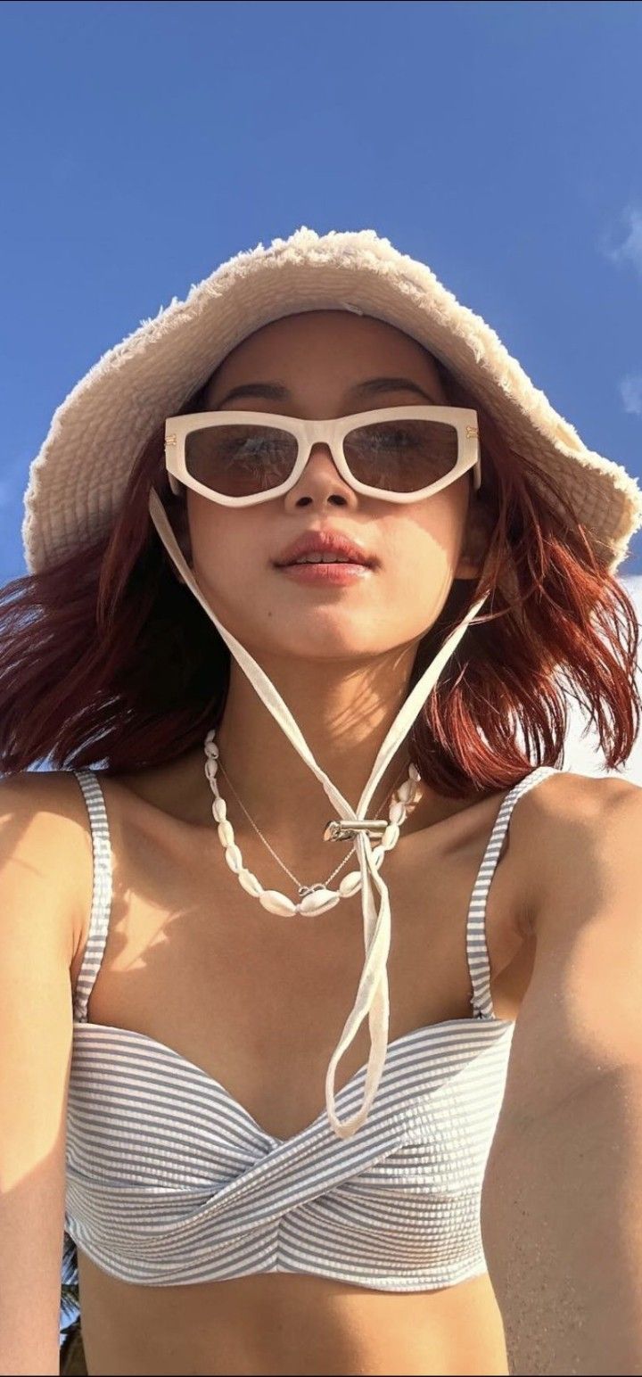 720x1544 Pretty people