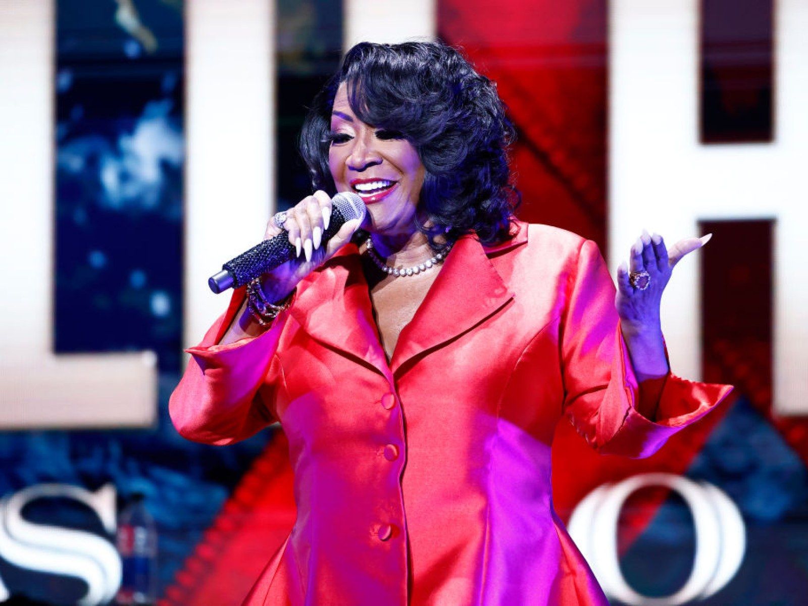 1600x1200 Patti LaBelle Declares She's Back in the Dating Game: 'I'm Too Good to be Solo!'