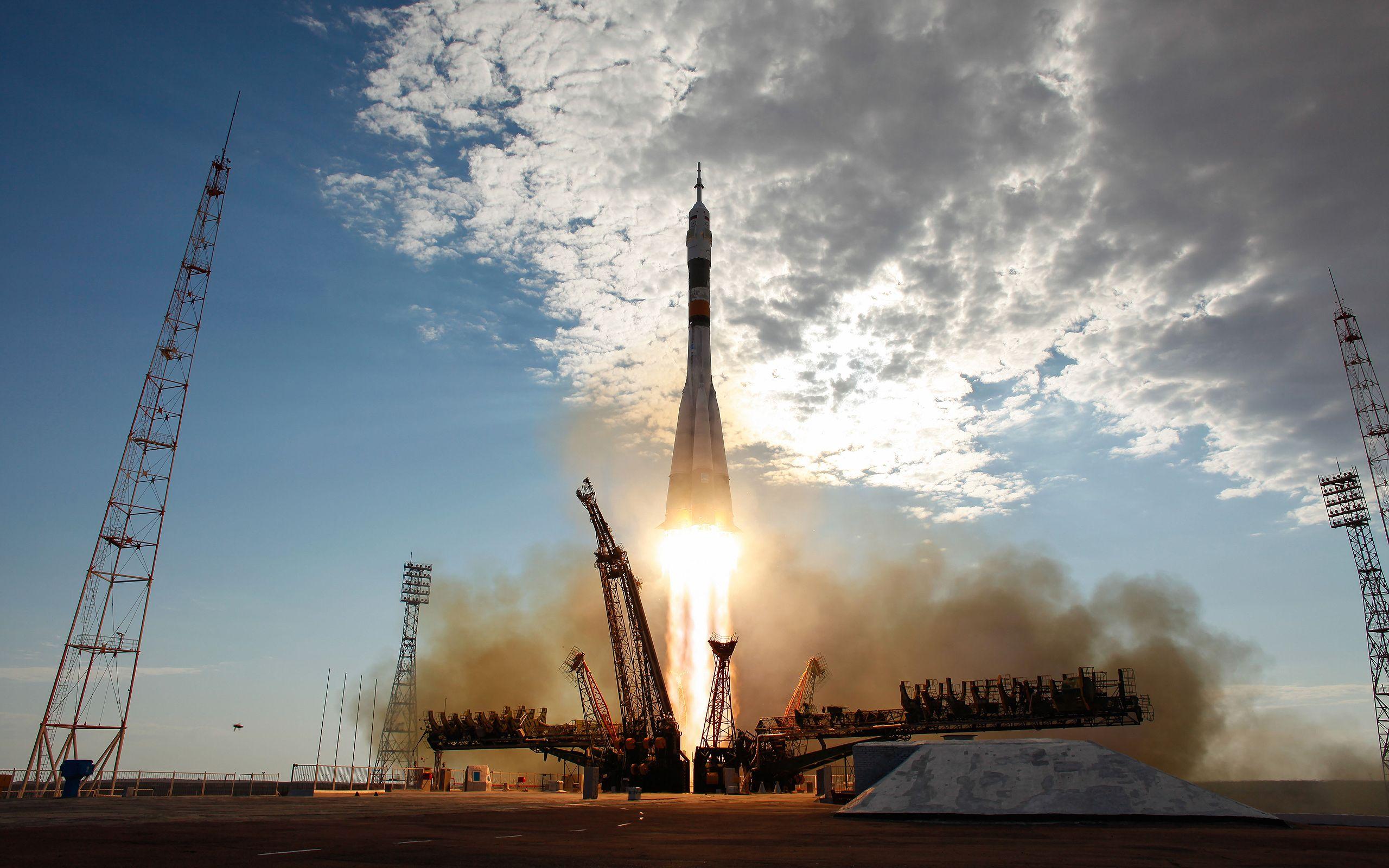 Phóng tên lửa 2560x1600 Soyuz