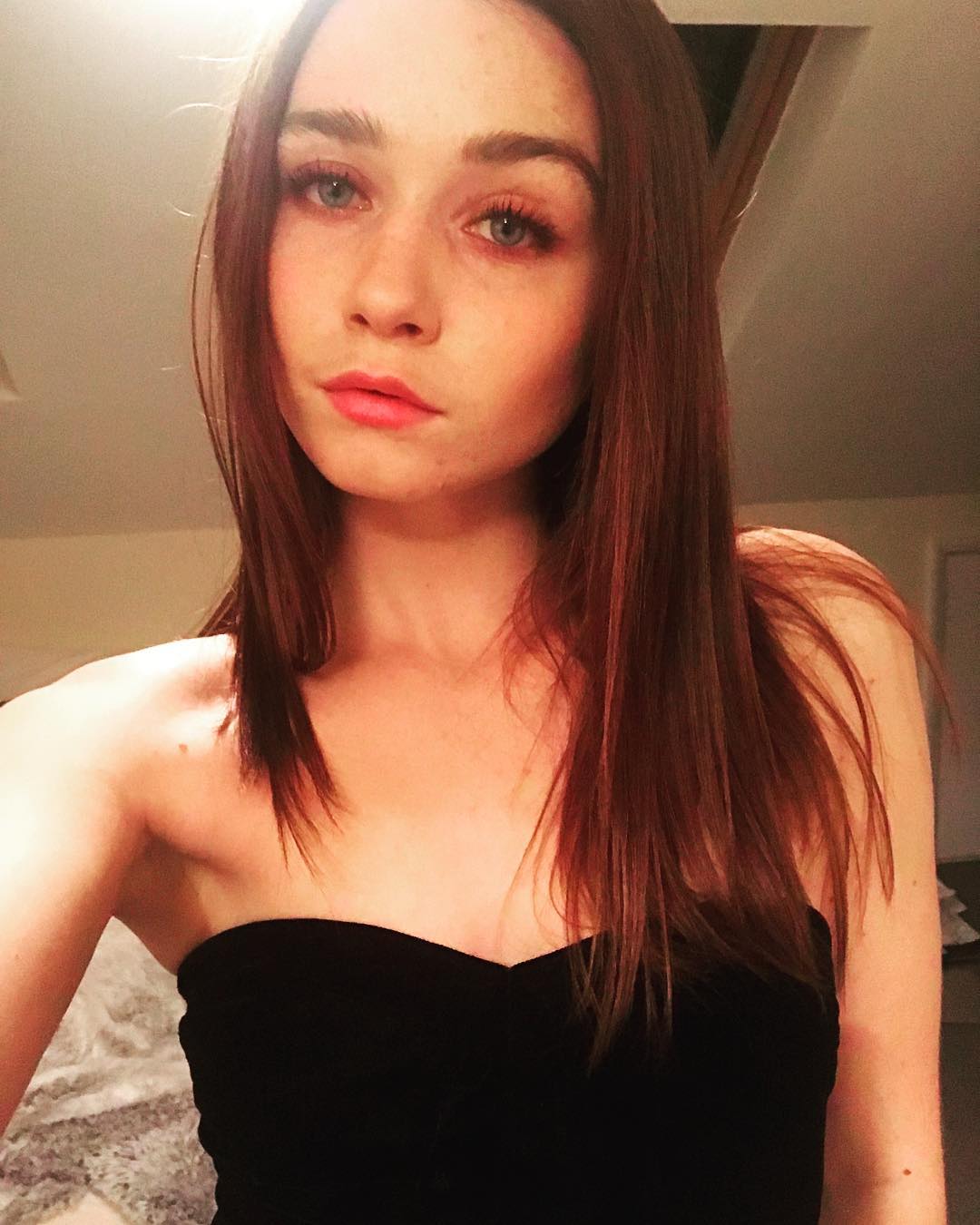 1080x1350 Jessica Barden Wallpaper