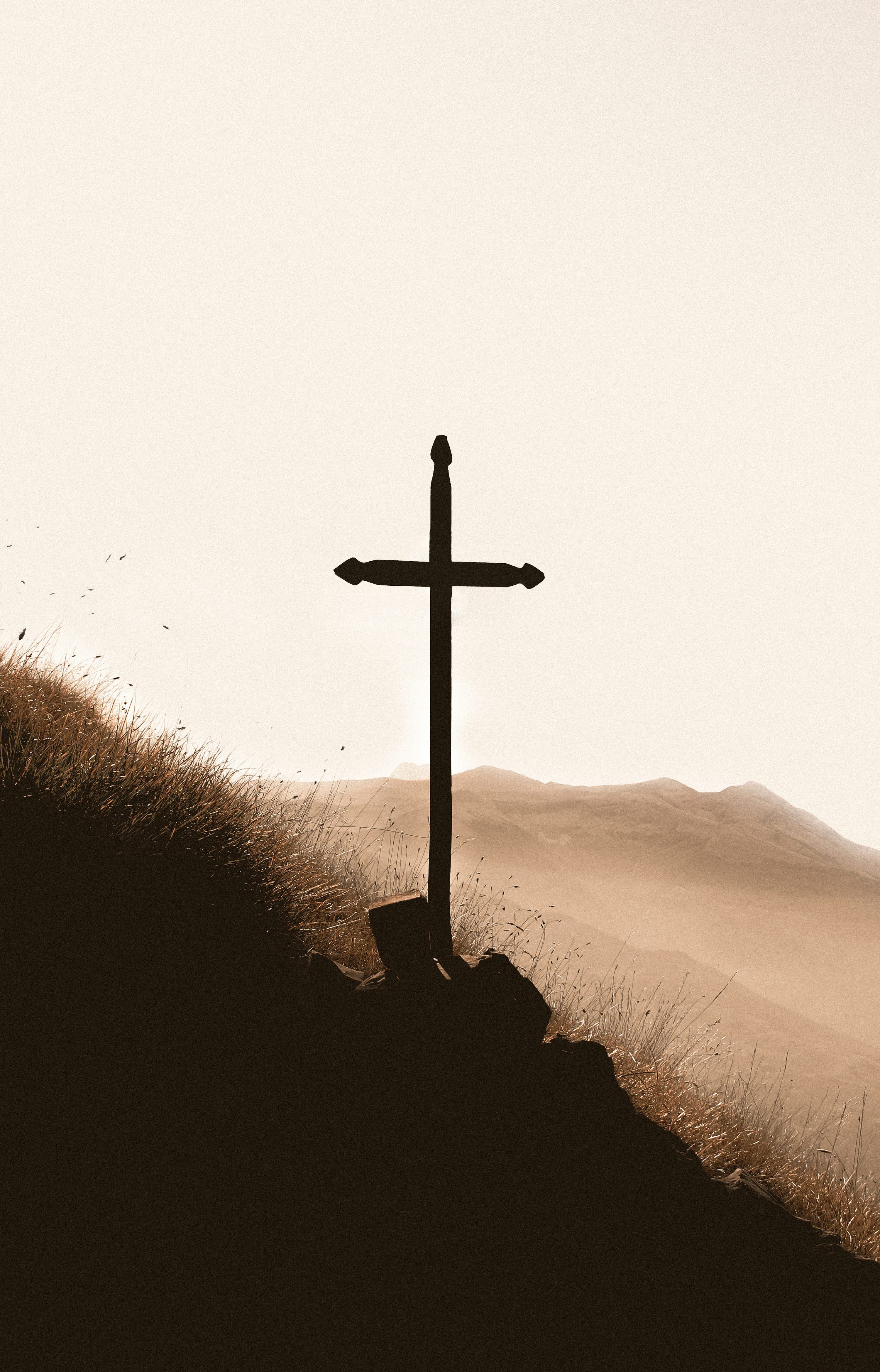 3000x4676 Brown wooden cross on mountain during daytime photo