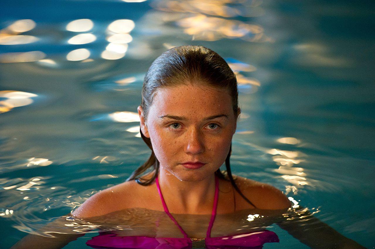 1280x851 Picture Little girls Hanna Jessica Barden Girls Movies Water Wet