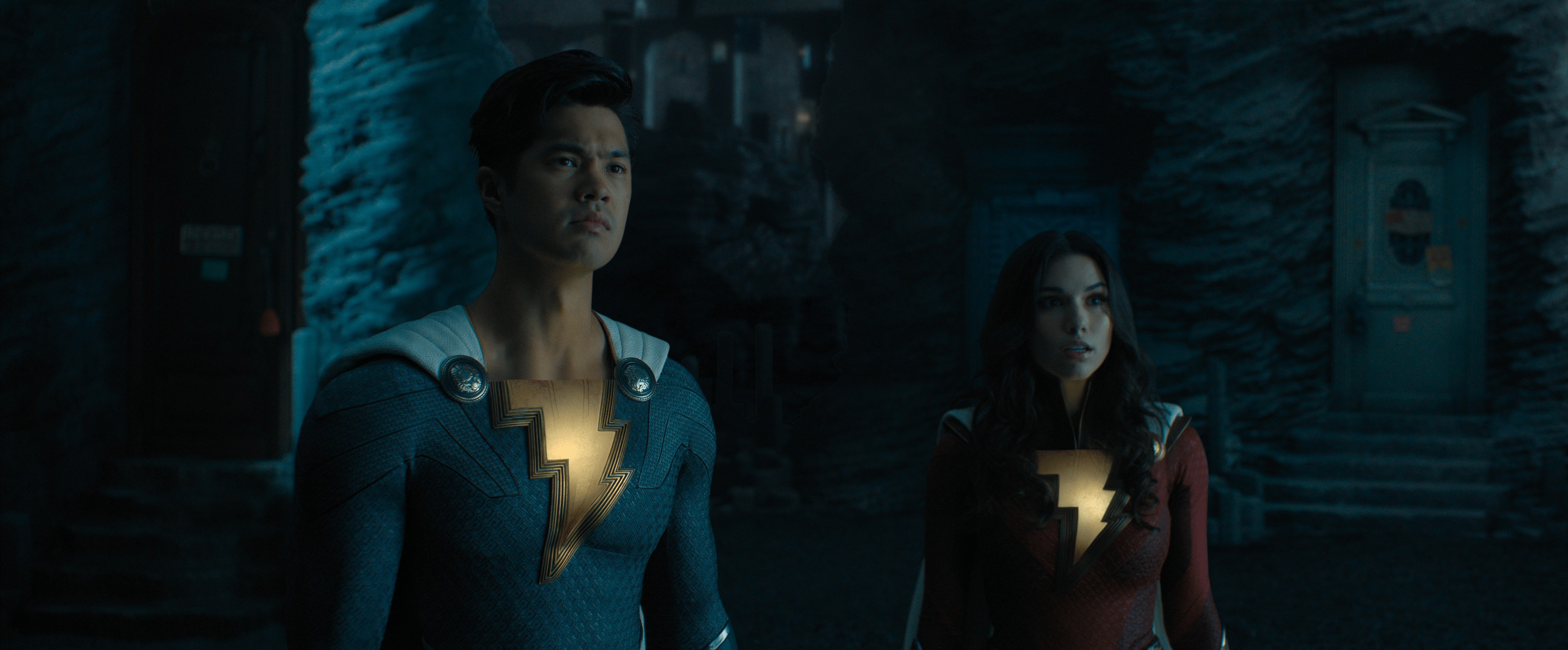 4096x1698 Download Grace Caroline Currey Ross Butler Movie Shazam! Fury Of The Gods HD Wallpaper