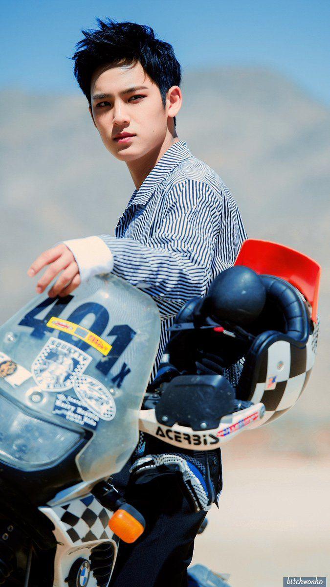 675x1200 Kim Mingyu Wallpaper