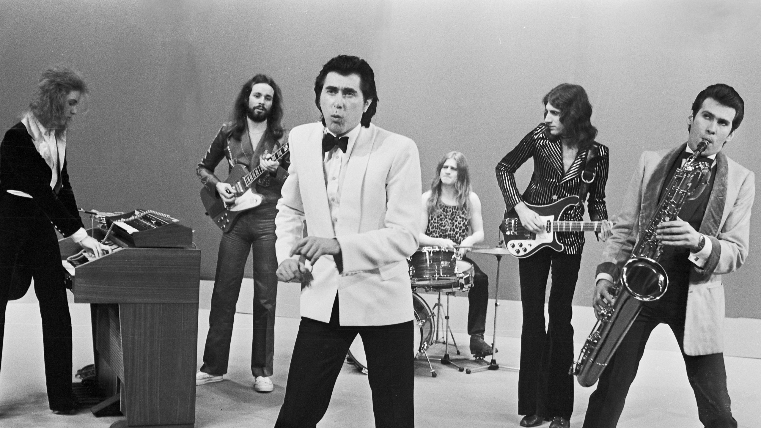 2560x1440 The Eternally Gleaming Cool of Roxy Music