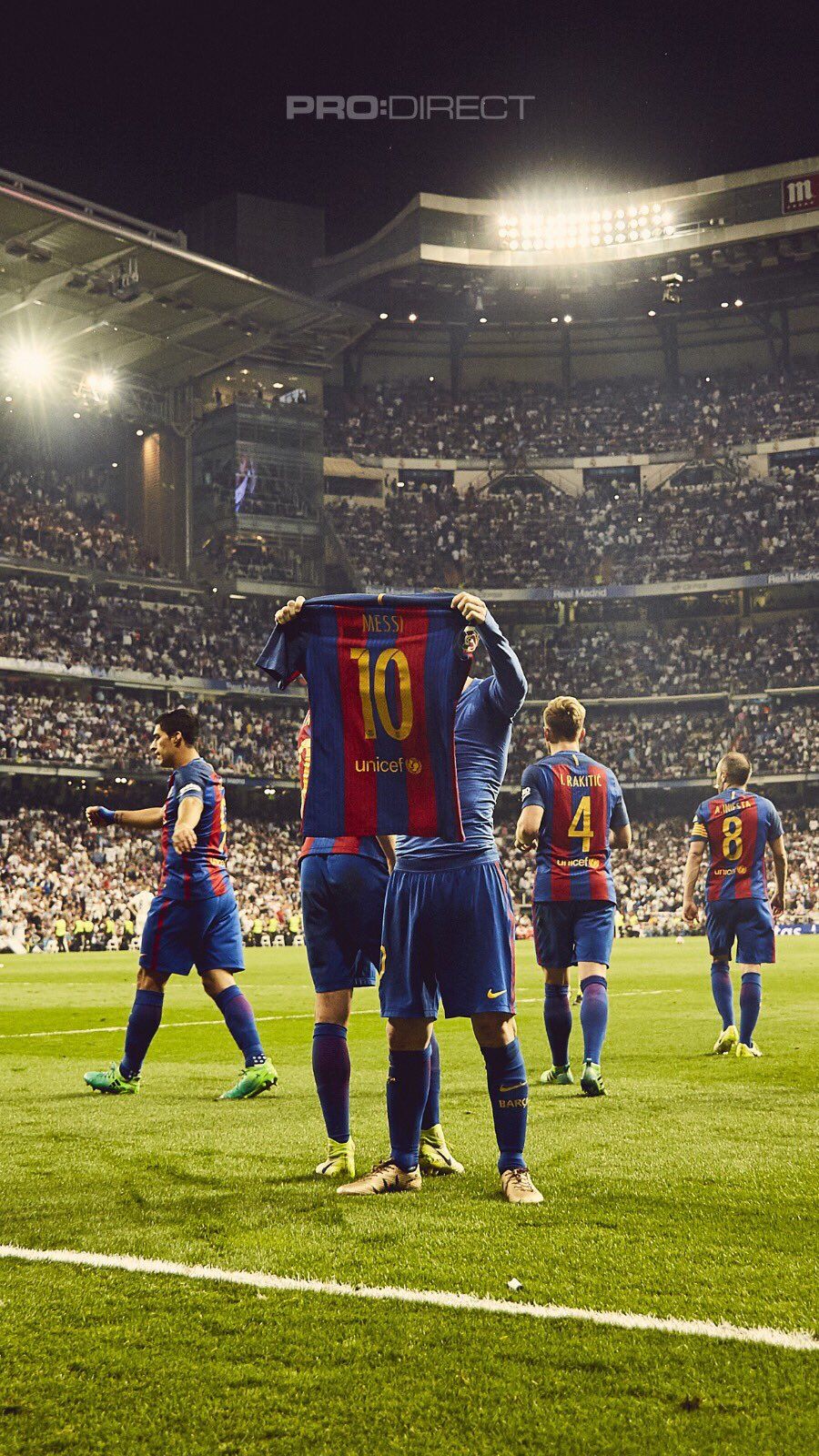900x1600 Iconic Football Wallpaper