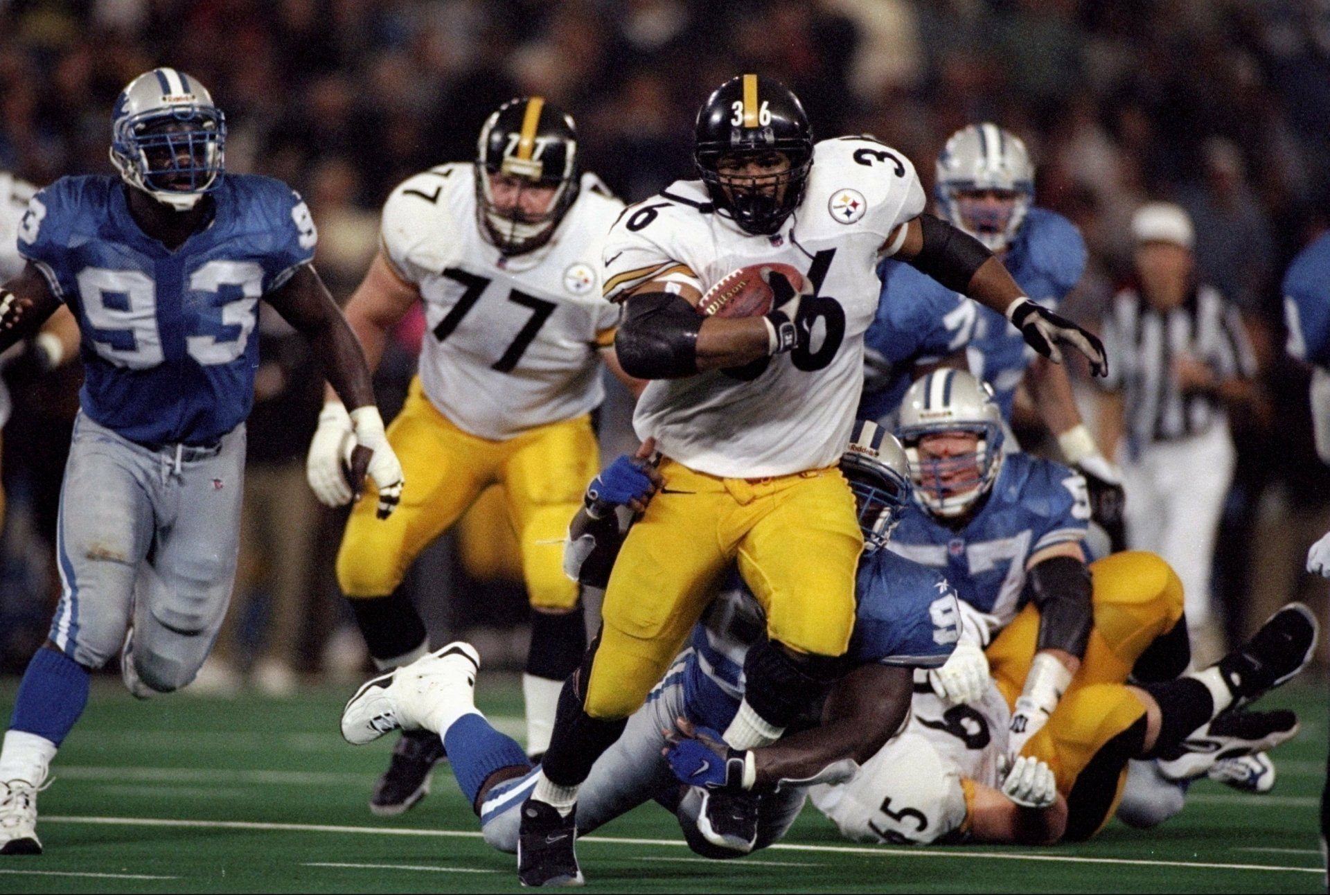 1920x1292 Steelers Action HD Wallpaper: Dynamic Pittsburgh Football Moments