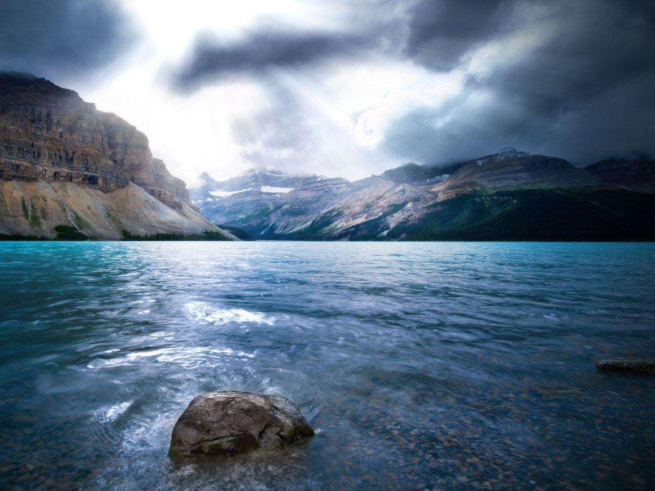 1280x960 Free download Blue Ocean Mountains HD Wallpaper Blue Ocean