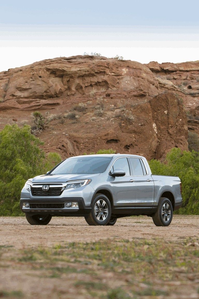 768x1152 Honda Ridgeline quality free high resolution car image, picture and photo