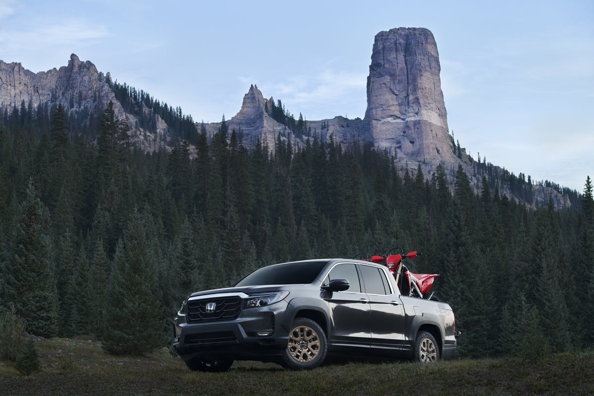 1200x800 Honda adds tough looks to its 2021 Ridgeline pickup