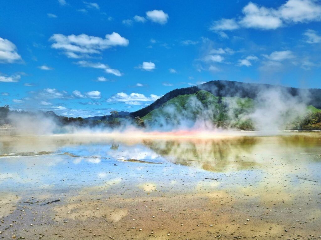 1024x768 Things to do in Rotorua, New Zealand. Geothermal marvel, Hell's Experience, Lakes