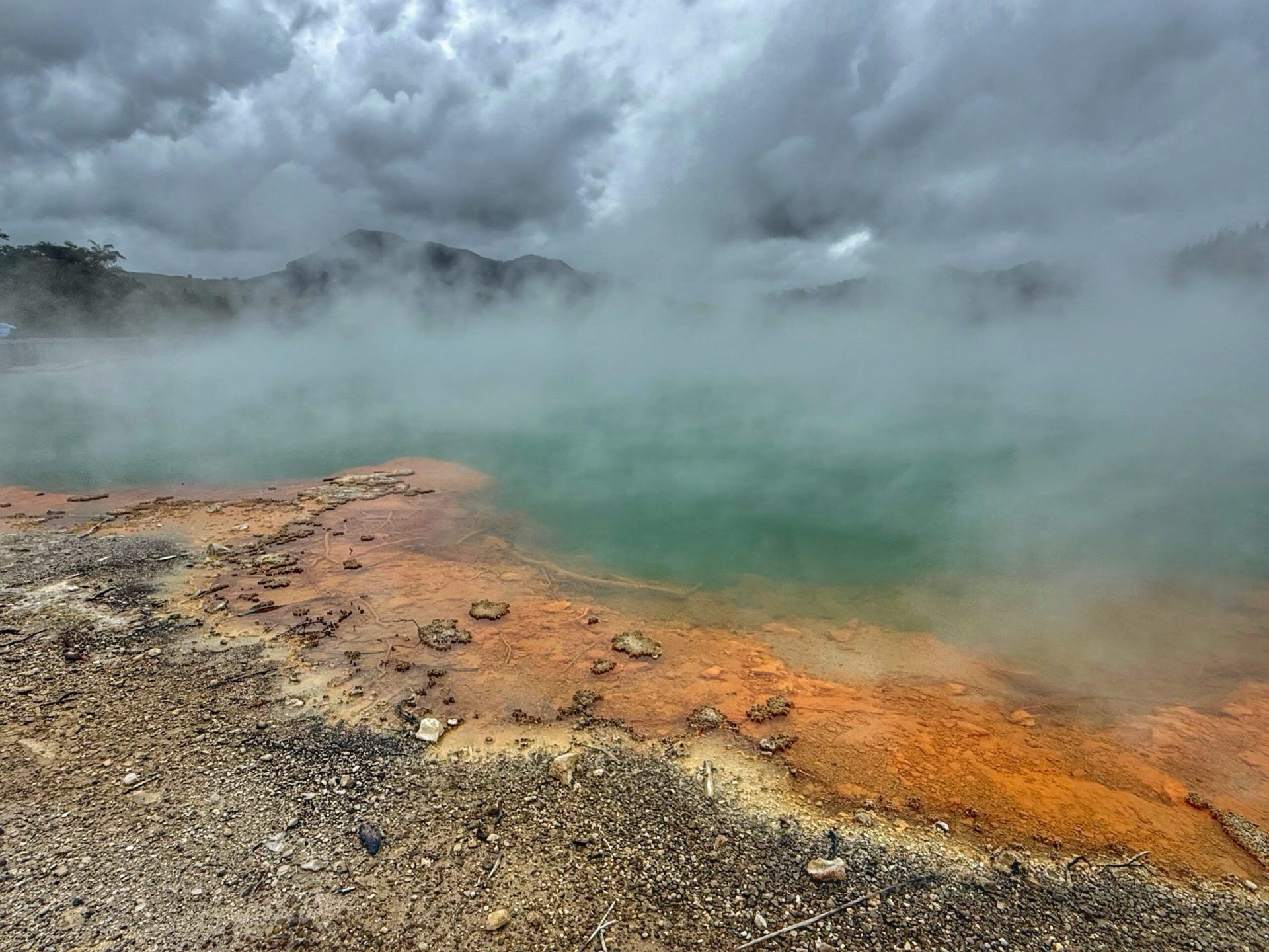 1920x1440 Rotorua: A Geothermal Wonderland on New Zealand's North Island Two Roam