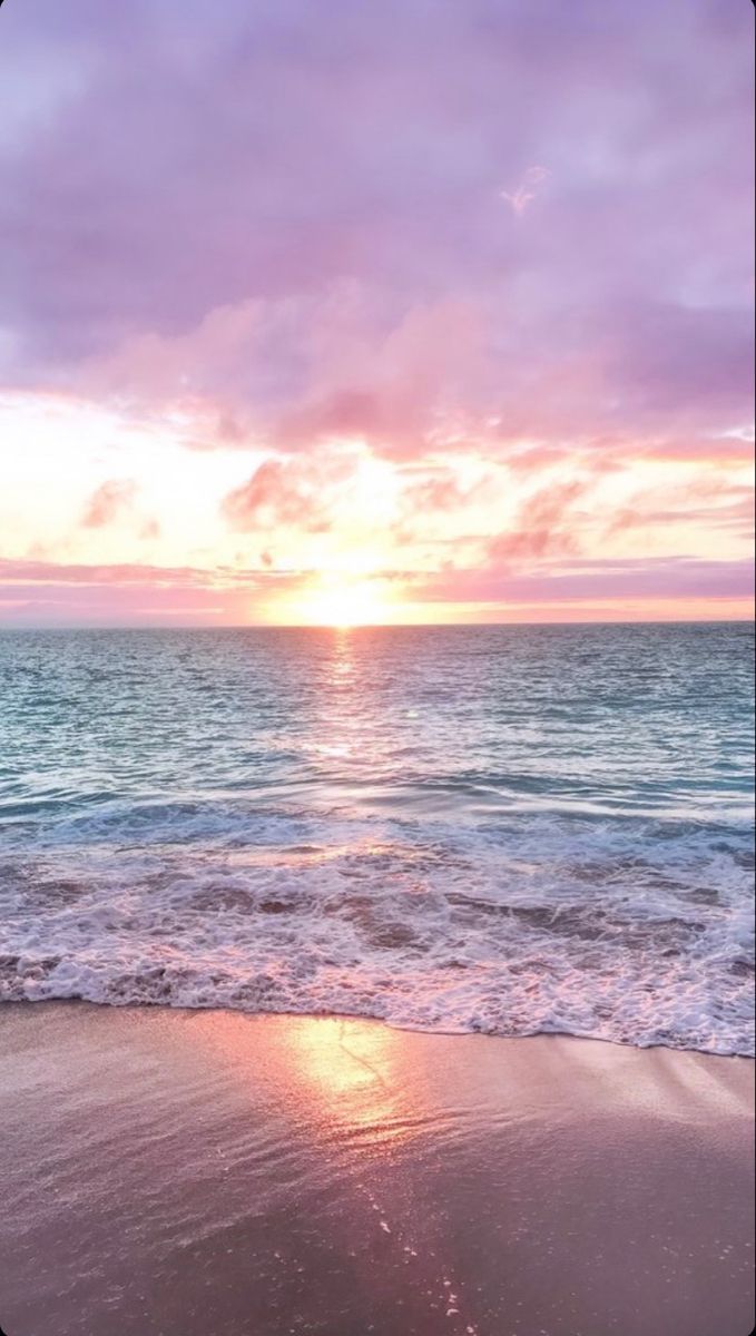 679x1200 Beautiful ocean view in the morning