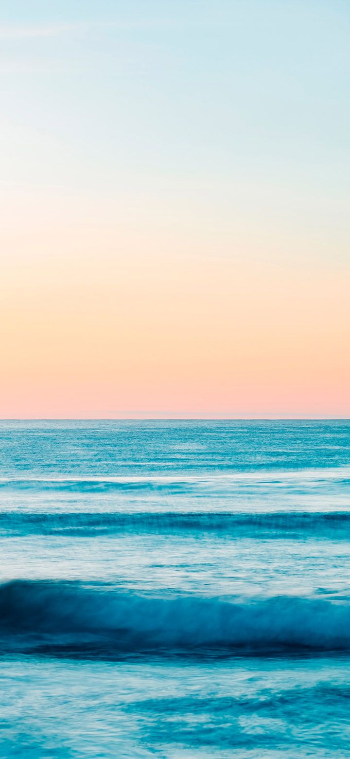 720x1560 Simple View Of The Ocean 4K Phone Wallpaper
