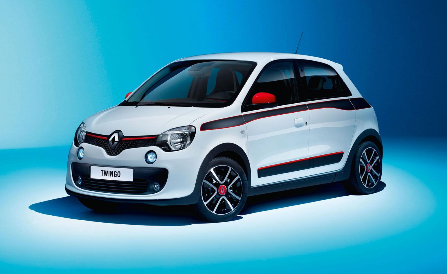 1540x944 Renault's trim Twingo combines clever packaging with engineering gusto. Wallpaper*