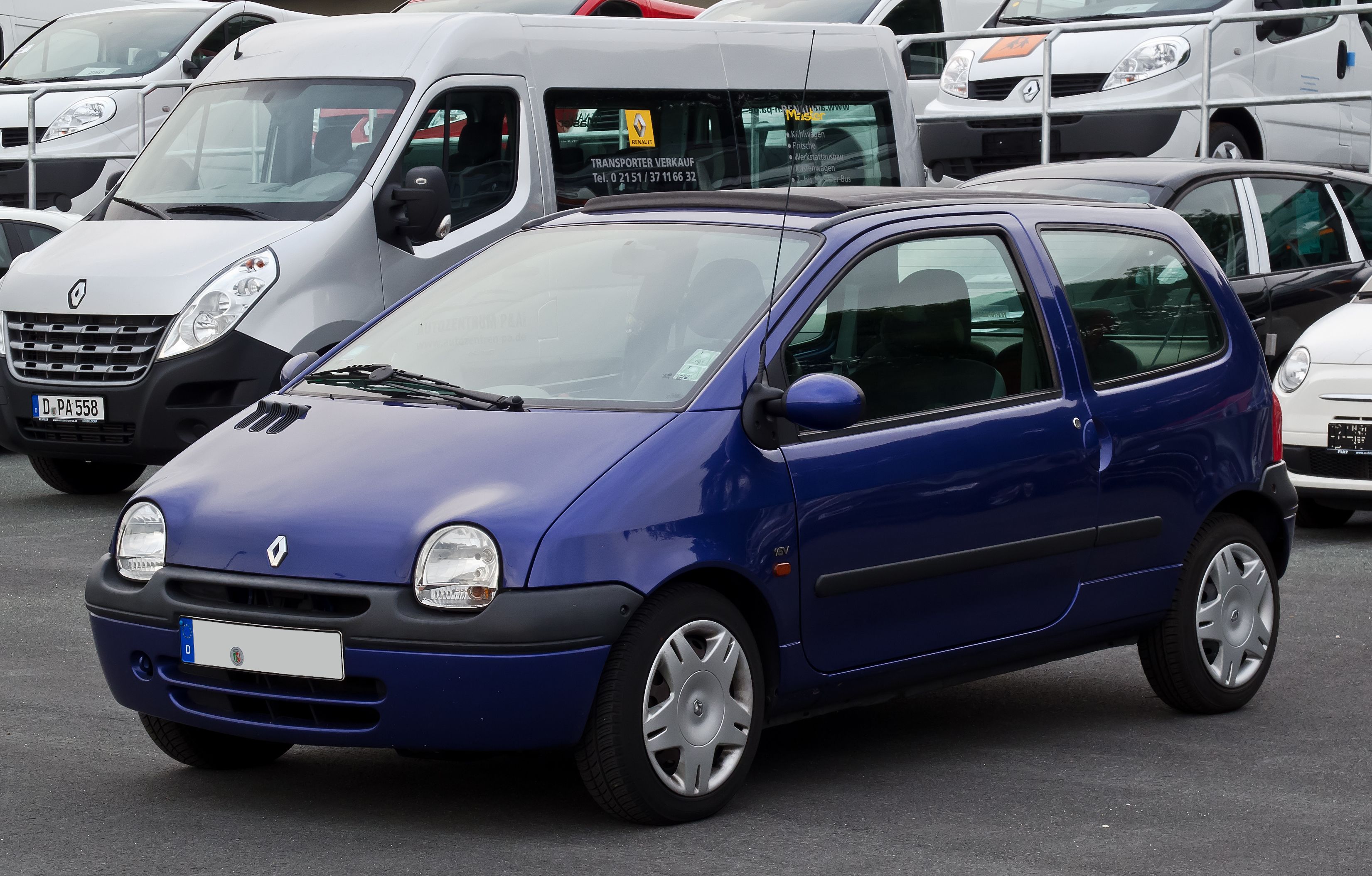 3302x2109 Renault Twingo (I, Facelift)