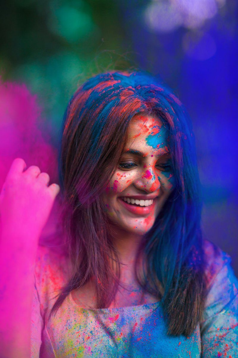 800x1200 Holi Lady Wallpaper