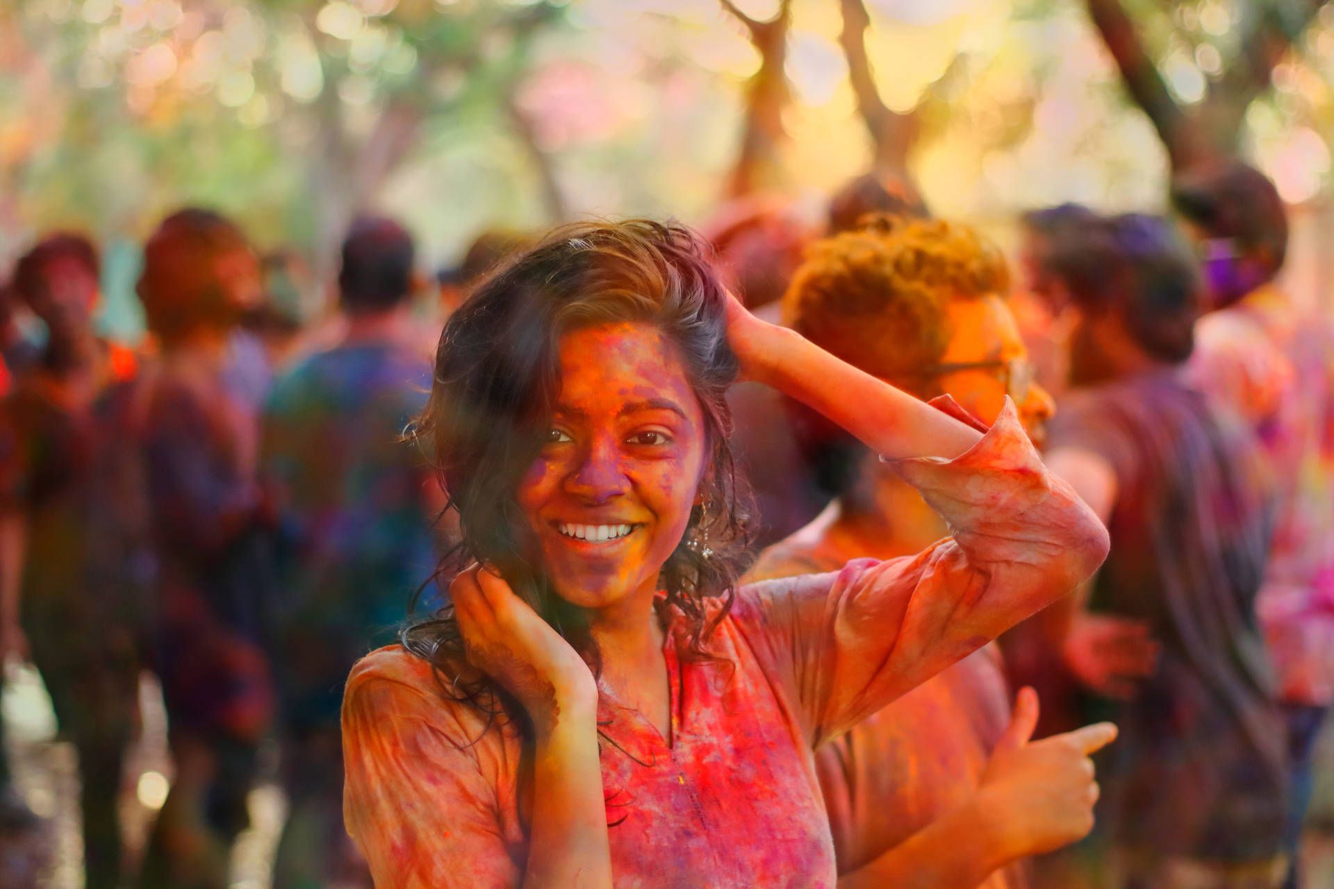 1920x1280 Download Vibrant Holi Celebration with Beautiful Indian Girl Wallpaper