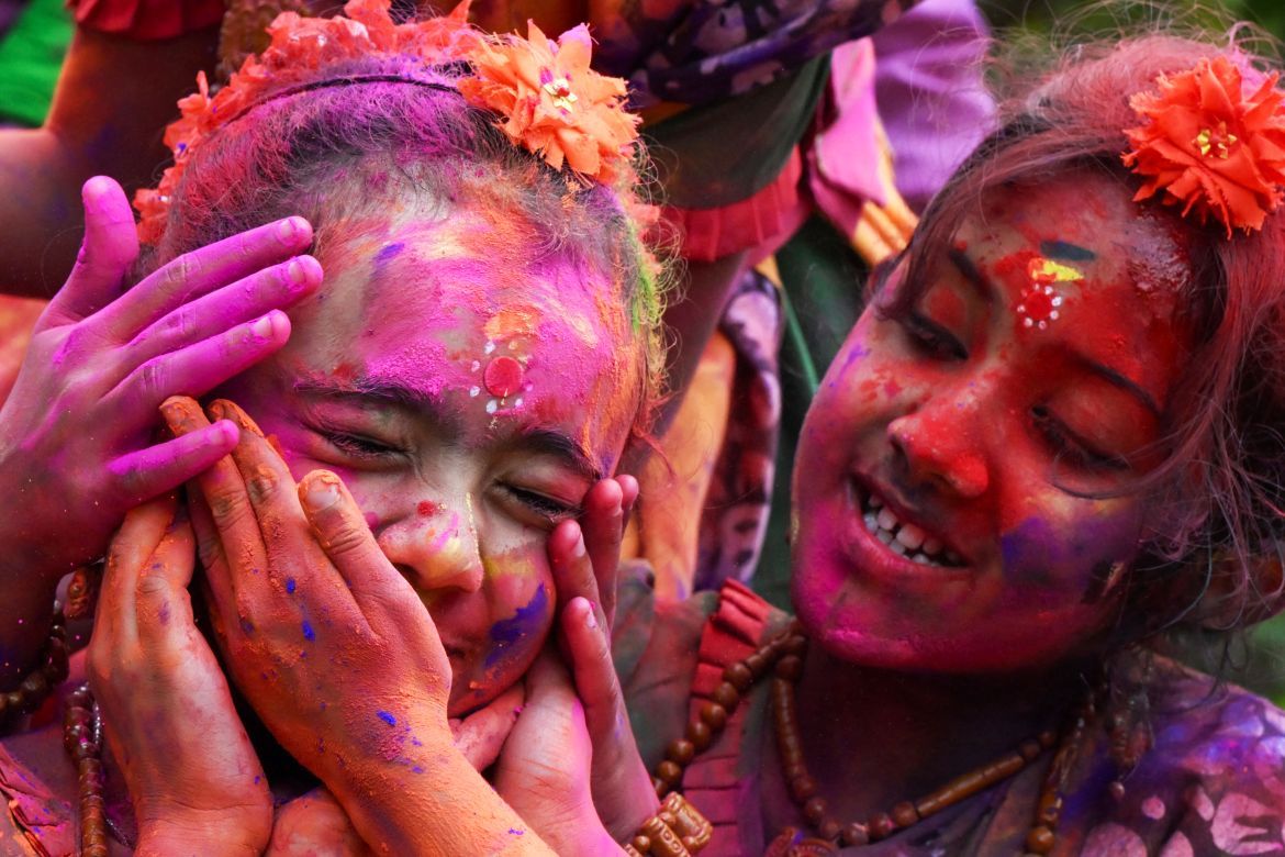 1170x780 Photos: India celebrates Holi, the festival of colours. Arts and Culture News