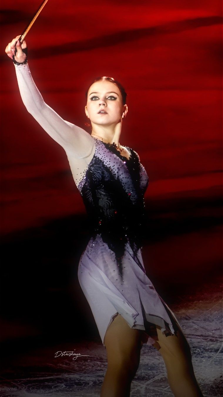 759x1350 Alexandra Trusova Wallpaper