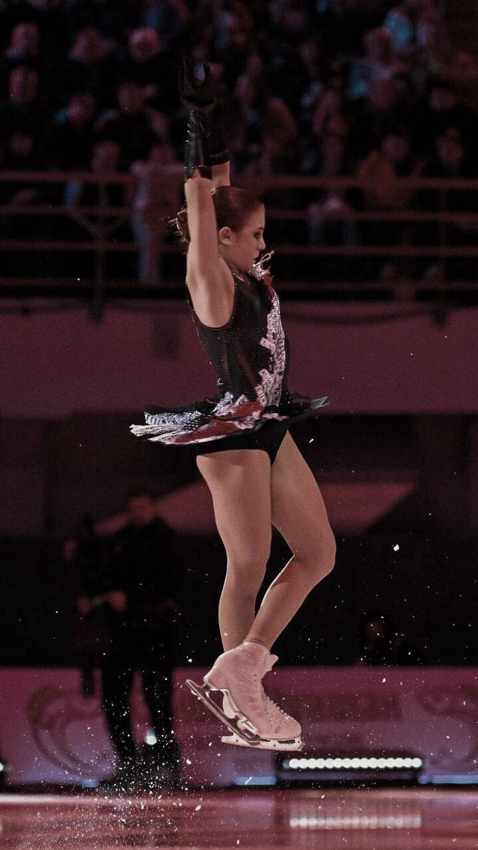 675x1200 Alexandra Trusova