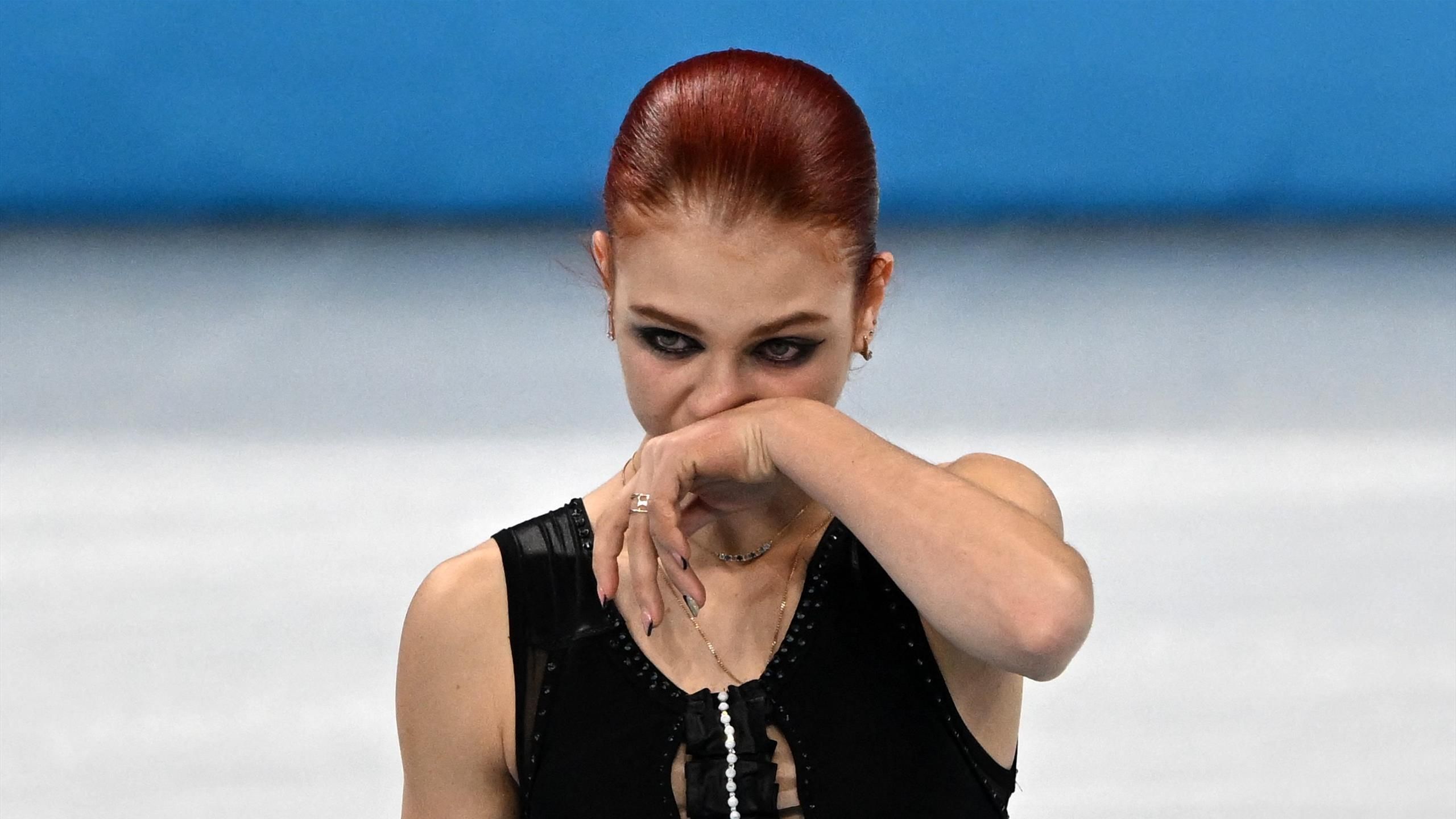 2560x1440 Alexandra Trusova Wallpaper