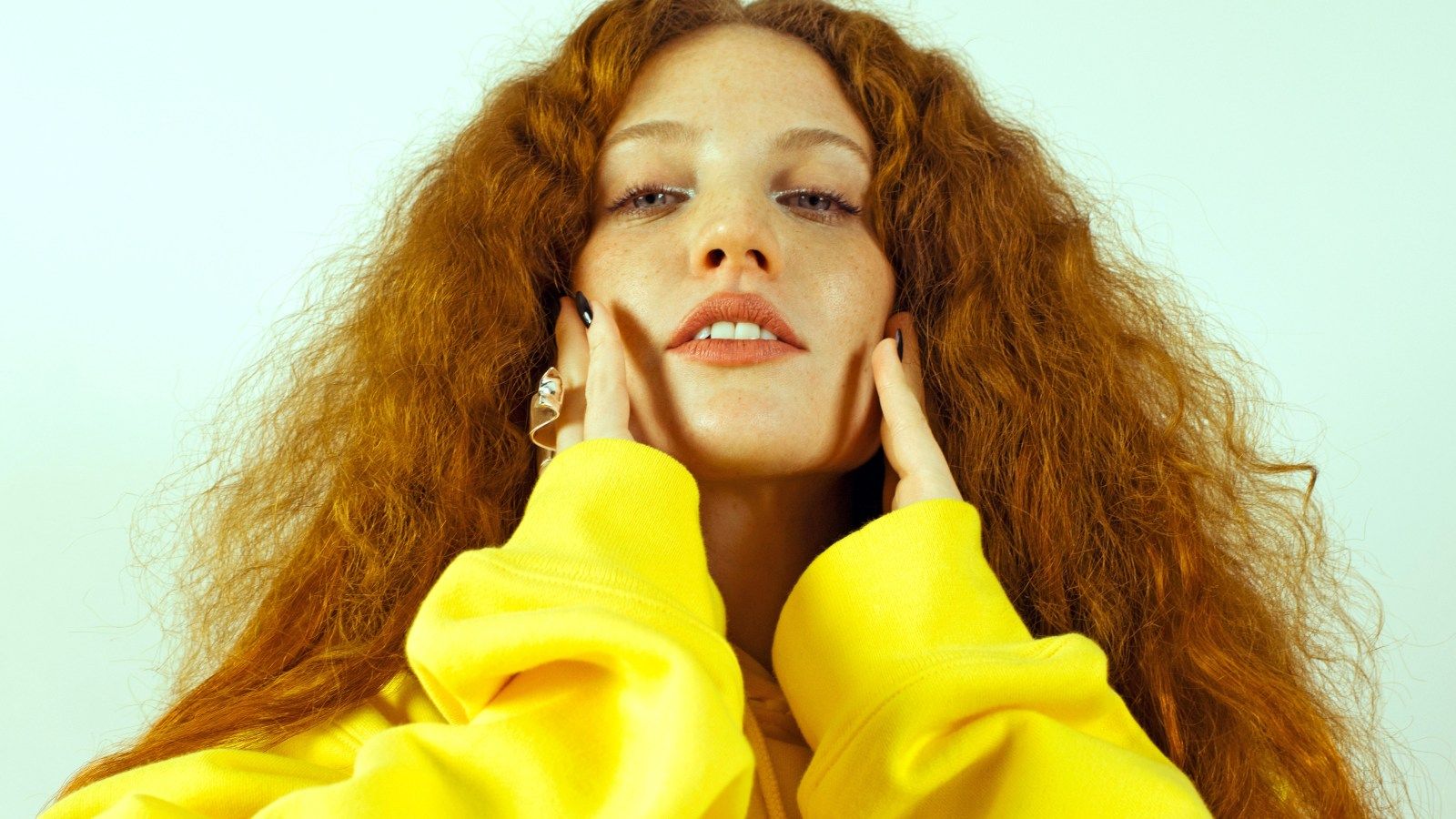 1600x900 Review: Jess Glynne's Soulful 'Always In Between'