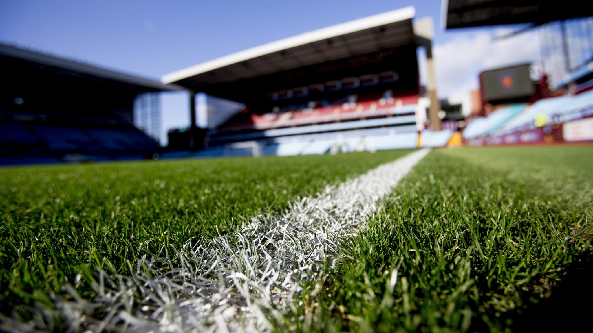 2048x1152 Villa Park Wallpaper