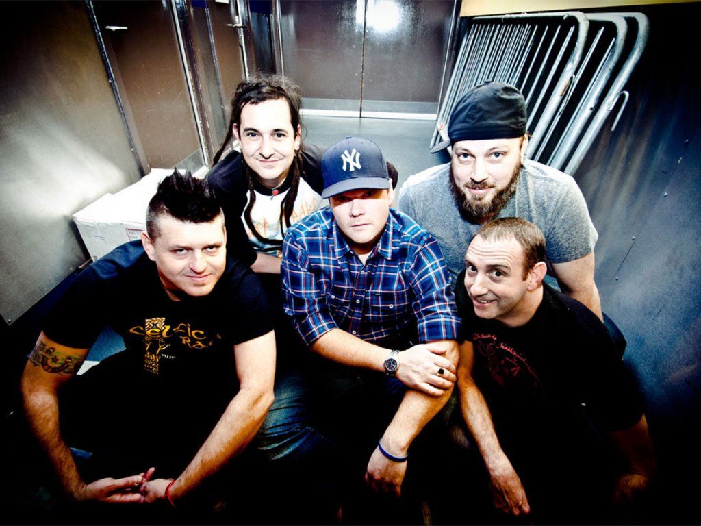 1024x768 Less Than Jake