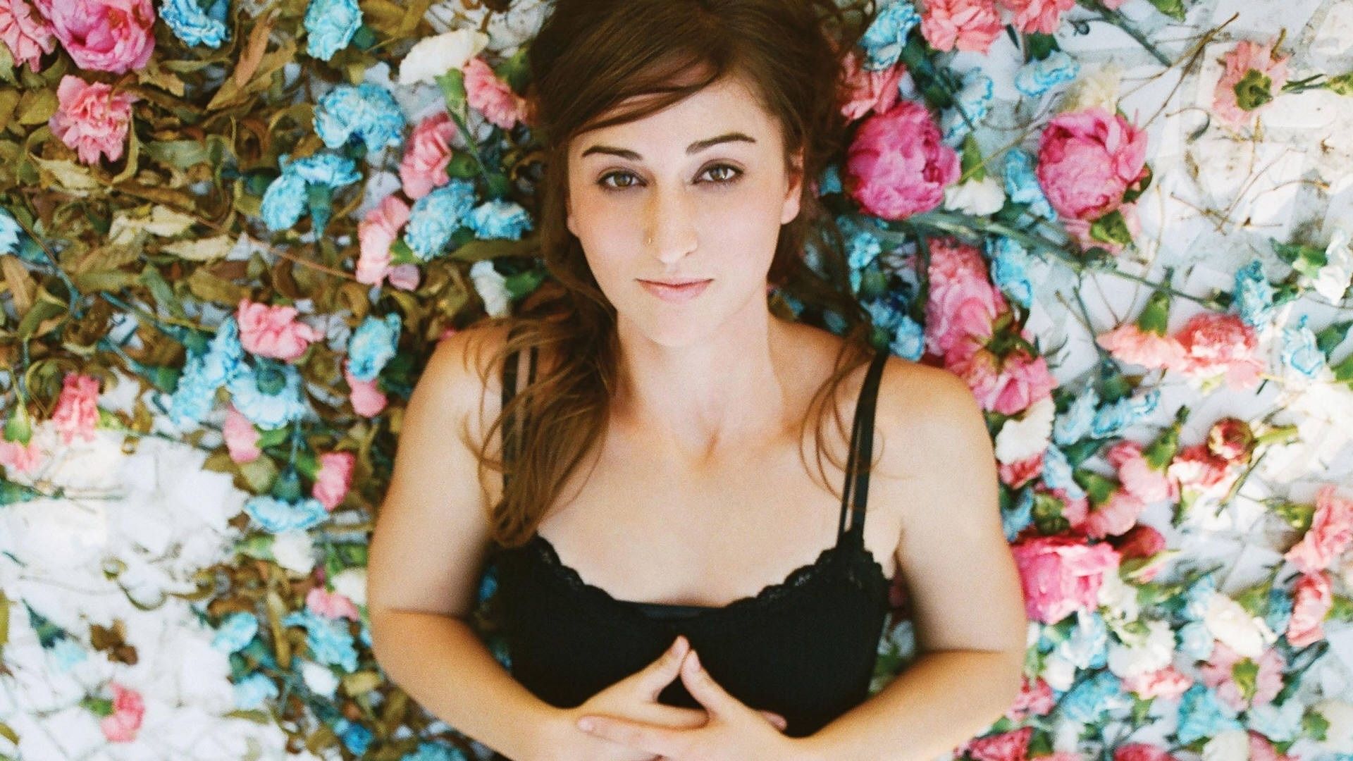 1920x1080 Sara Bareilles Wallpaper