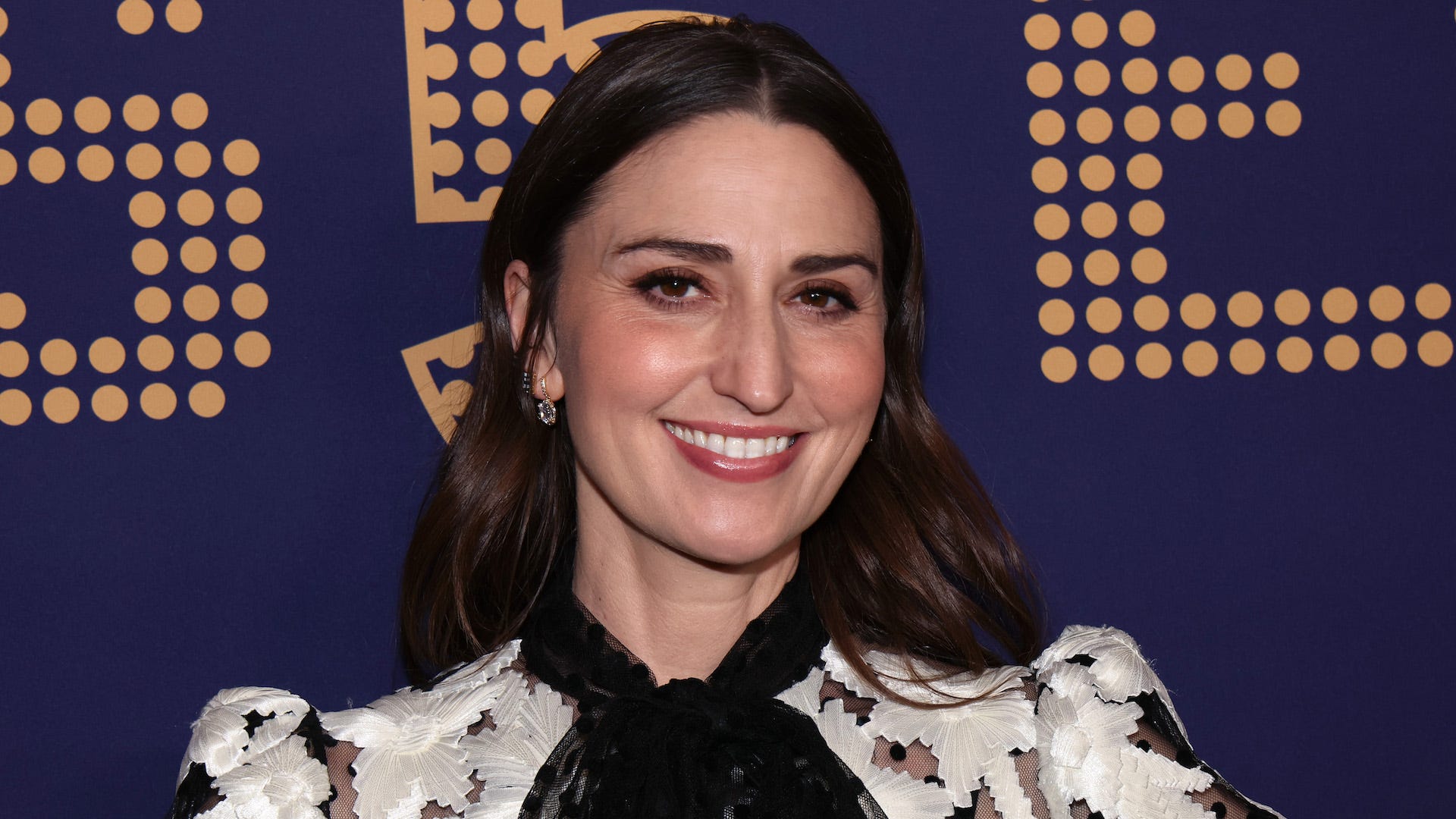 1920x1080 Run That Back: Sara Bareilles' 'Love Song'