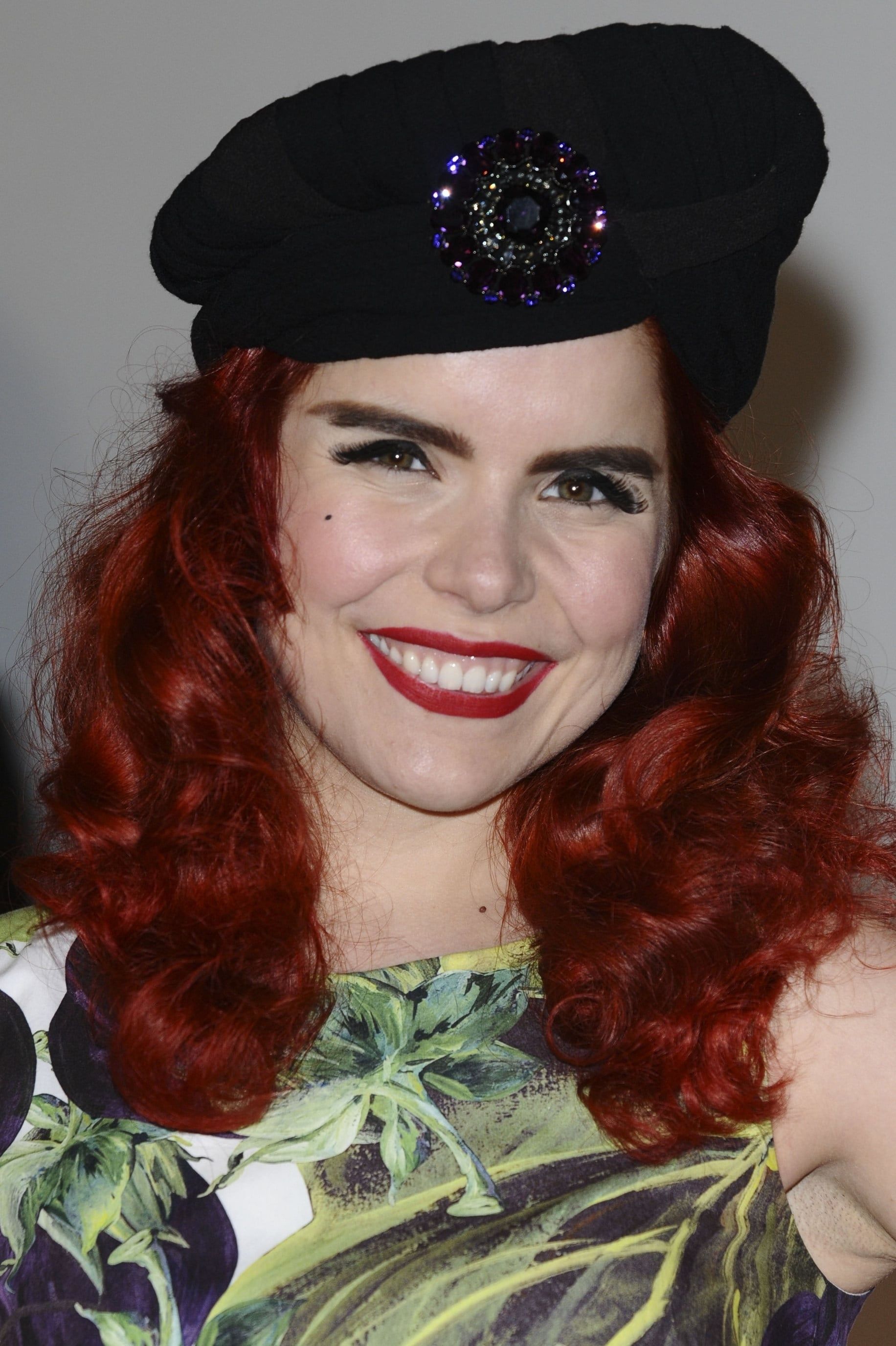 1832x2750 Paloma Faith Wallpaper