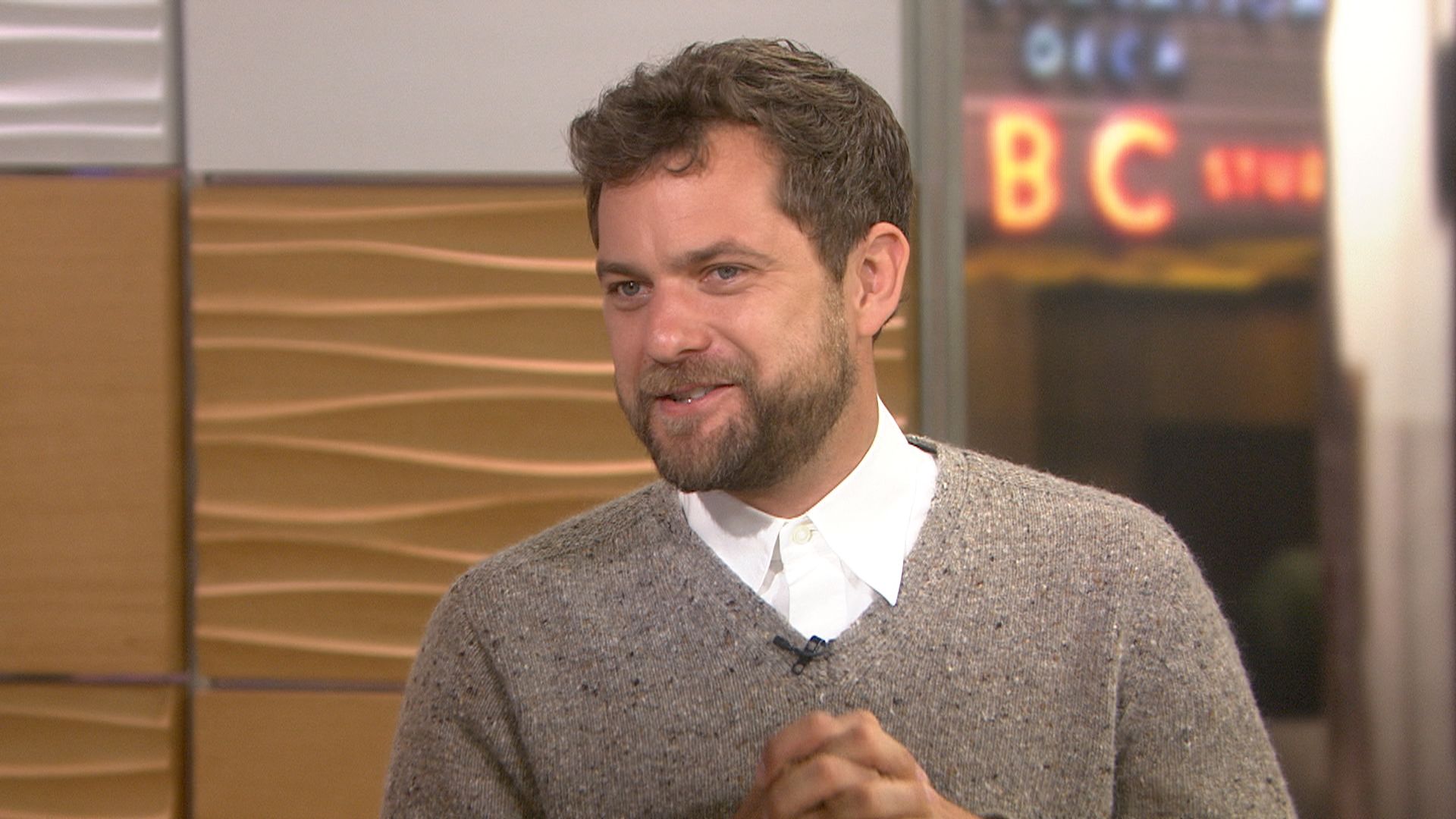 1920x1080 Joshua Jackson: My partner and I watch ‘The Affair’ separately