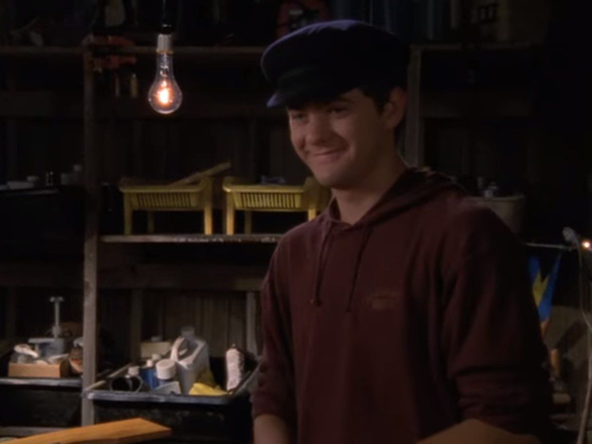 1152x864 pacey witter in hats <3