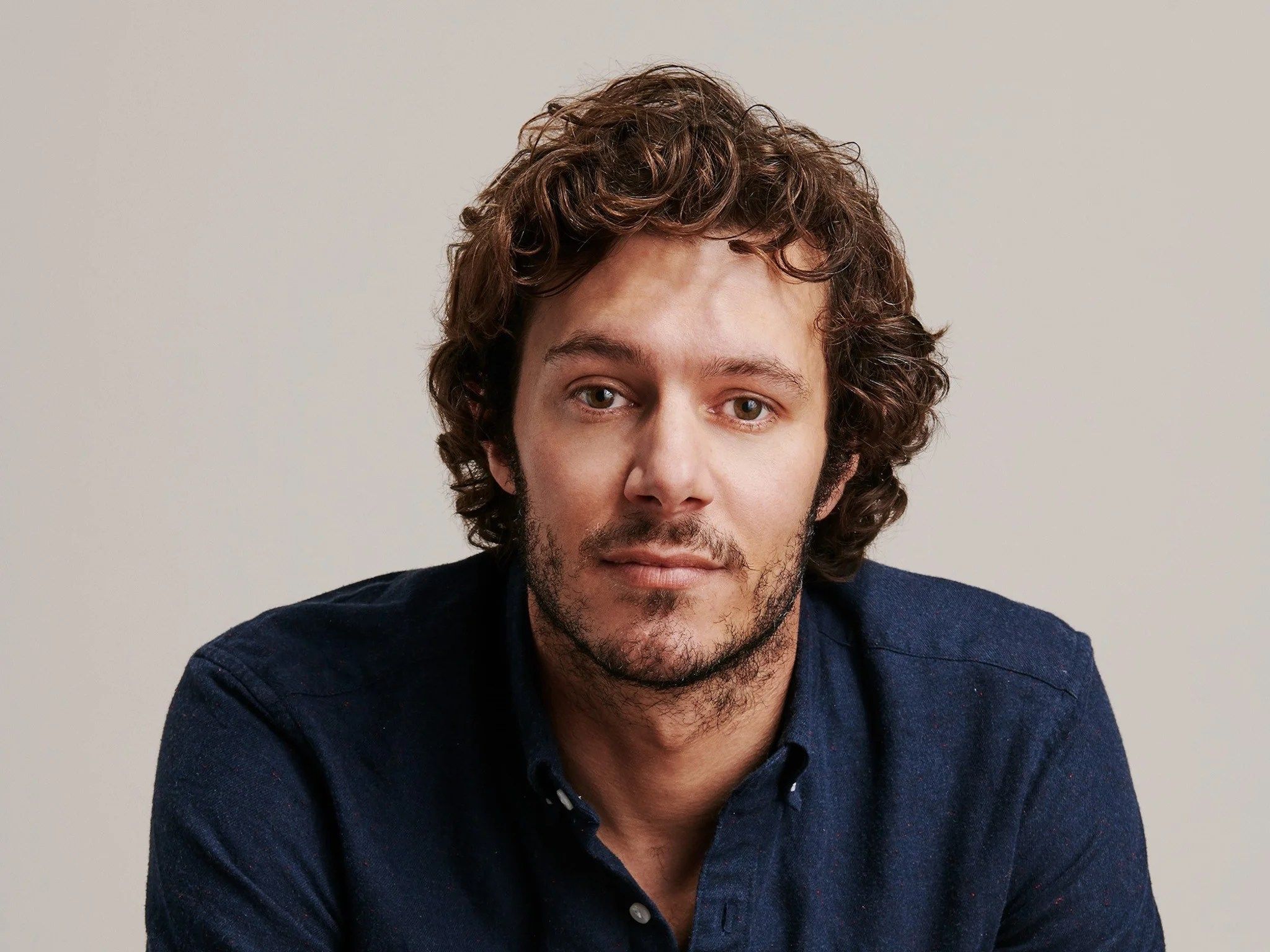 2048x1536 Unraveling The Age Of Adam Brody: How Old Is He Really?