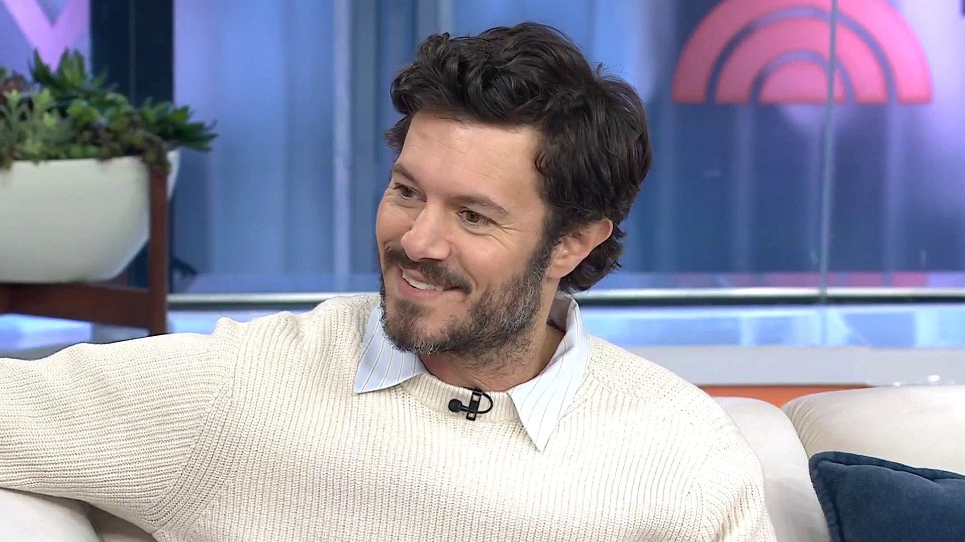 1920x1080 Adam Brody Shares What to Expect From ‘Nobody Wants This’ S2