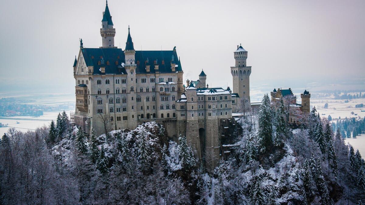 1200x675 Wallpaper castle ancient windows from filatd image and screensavers