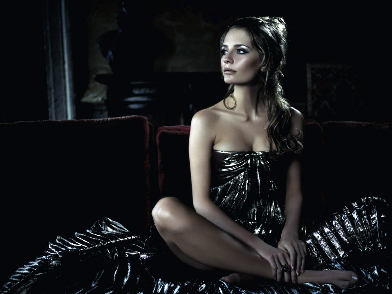 1600x1200 Mischa Barton Desktop wallpaper 1152x864