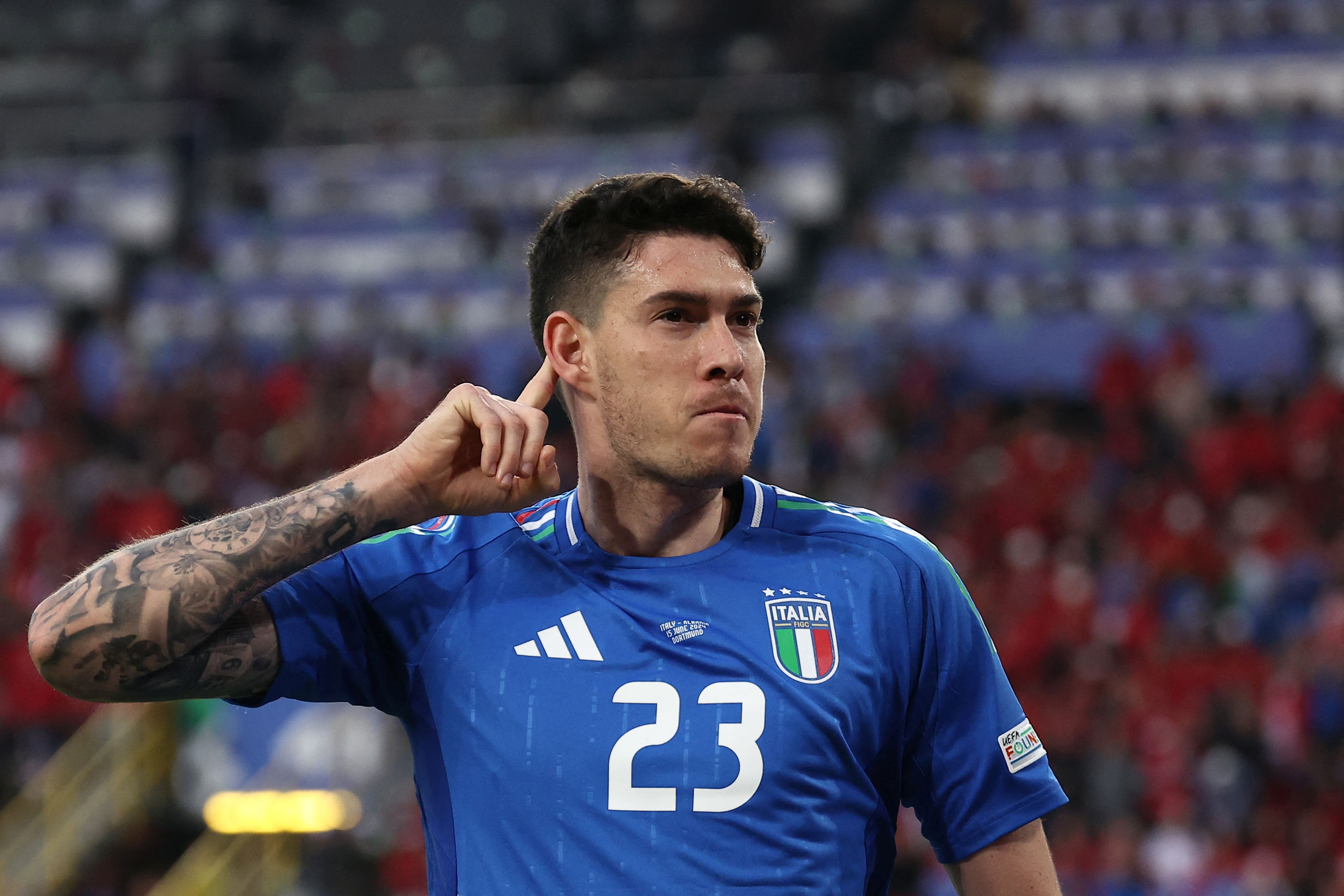 3840x2560 Udinese striker Lucca: Bastoni can stop Haaland, Inter to win UCL