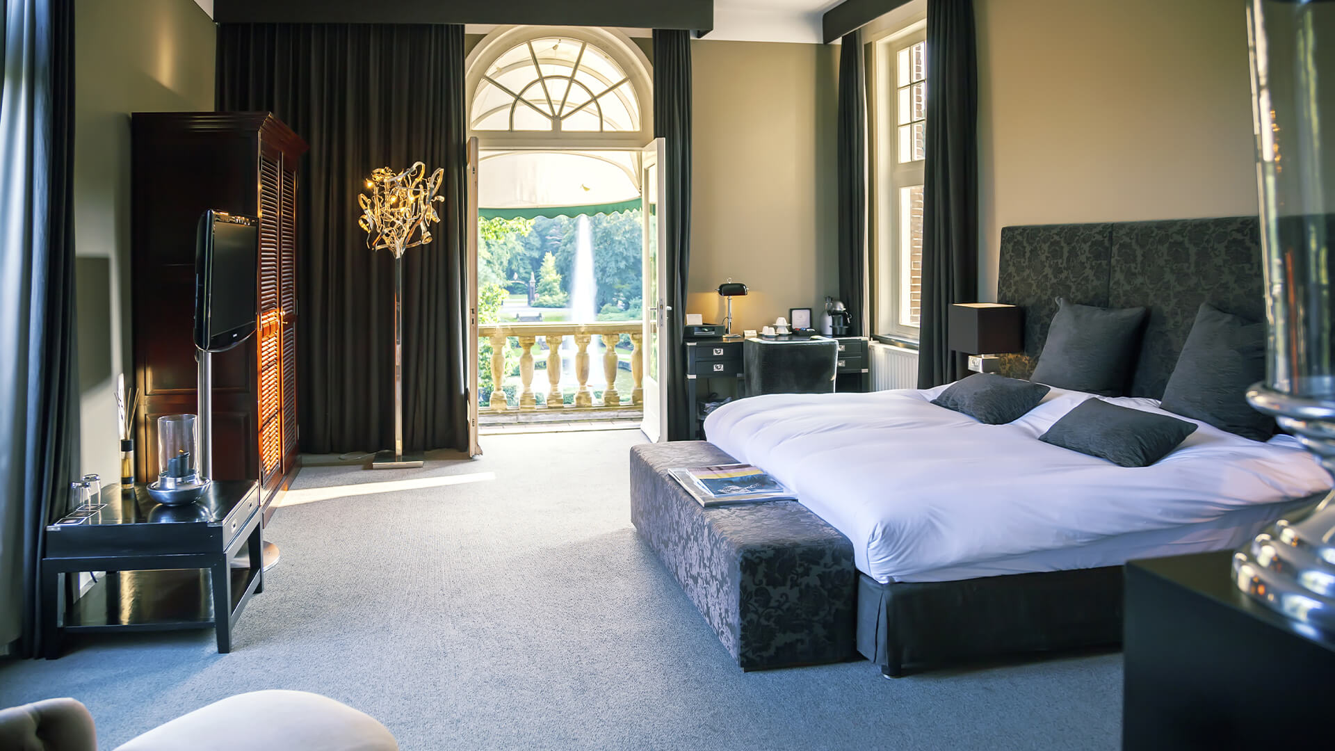 1920x1080 Factors Luxury Hotels Have in Common and Why