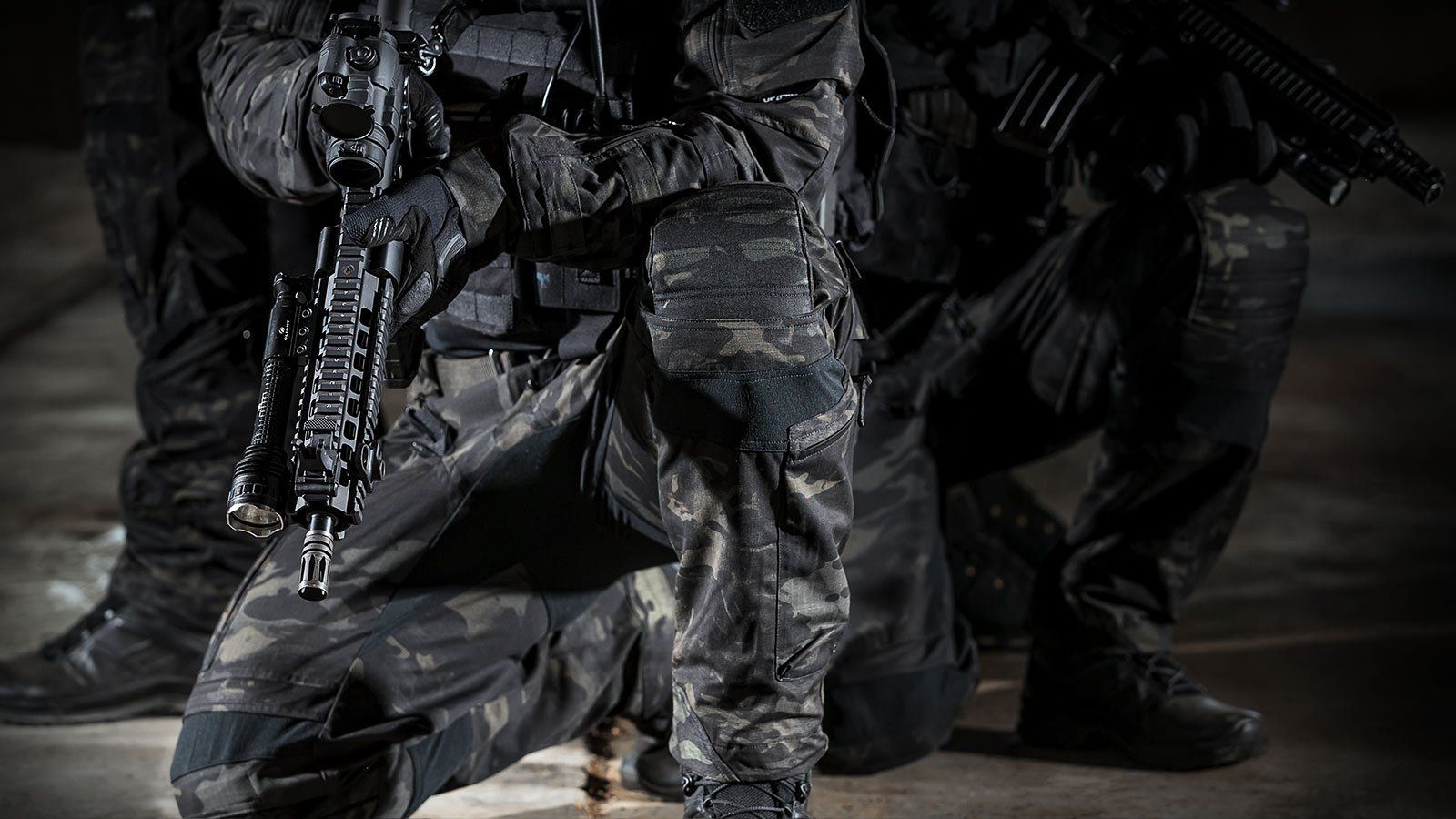 1600x900 Combat Gear Wallpaper HD 85035