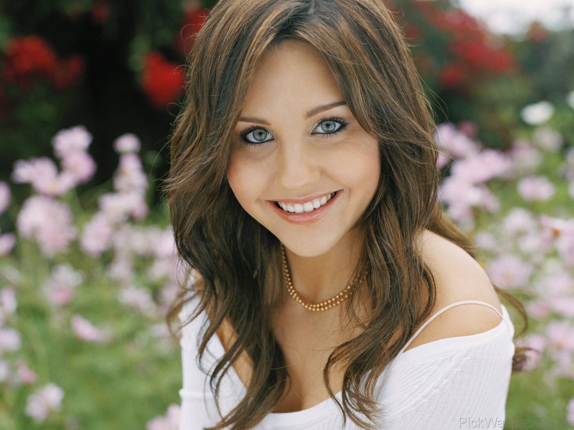 1920x1440 Phone wallpaper: Amanda Bynes, Celebrity 1224793